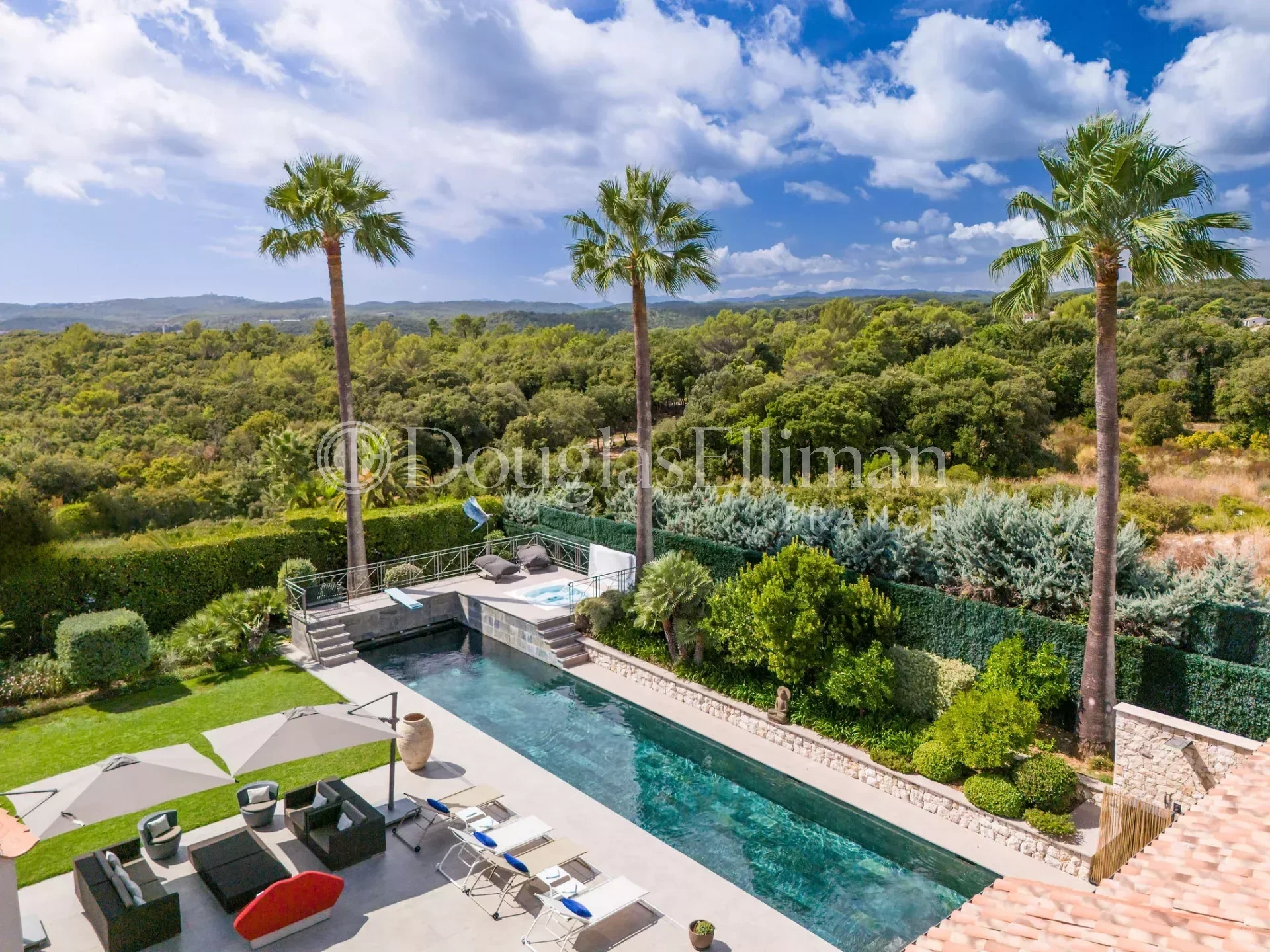 VALBONNE : Villa d’ Exception avec vue mer panoramique – Domaine du Mont d’Azur - Image nᵒ3