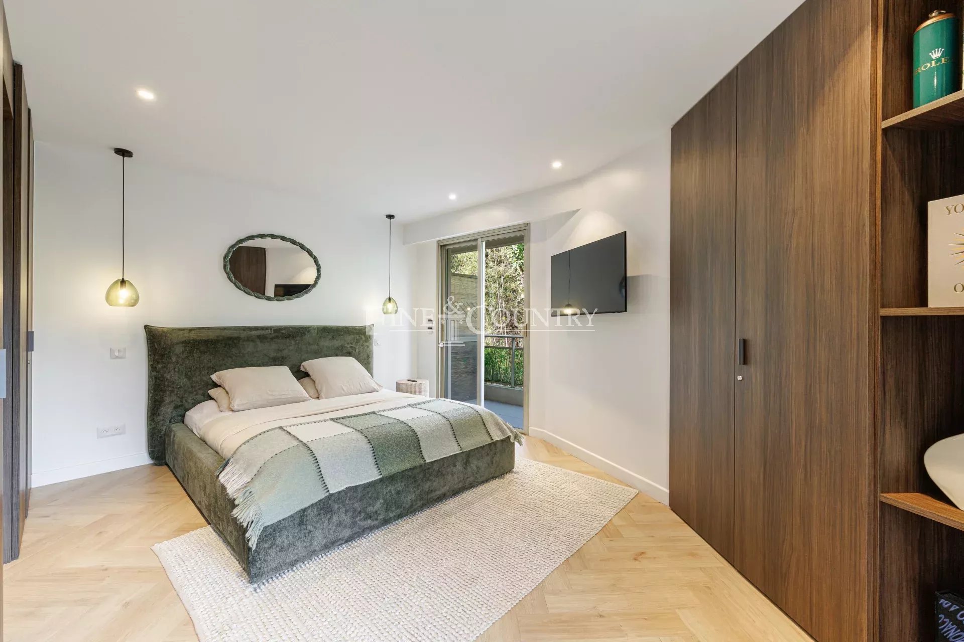 Photo of For Sale – 2-Bedroom Apartment – Cannes Montrose