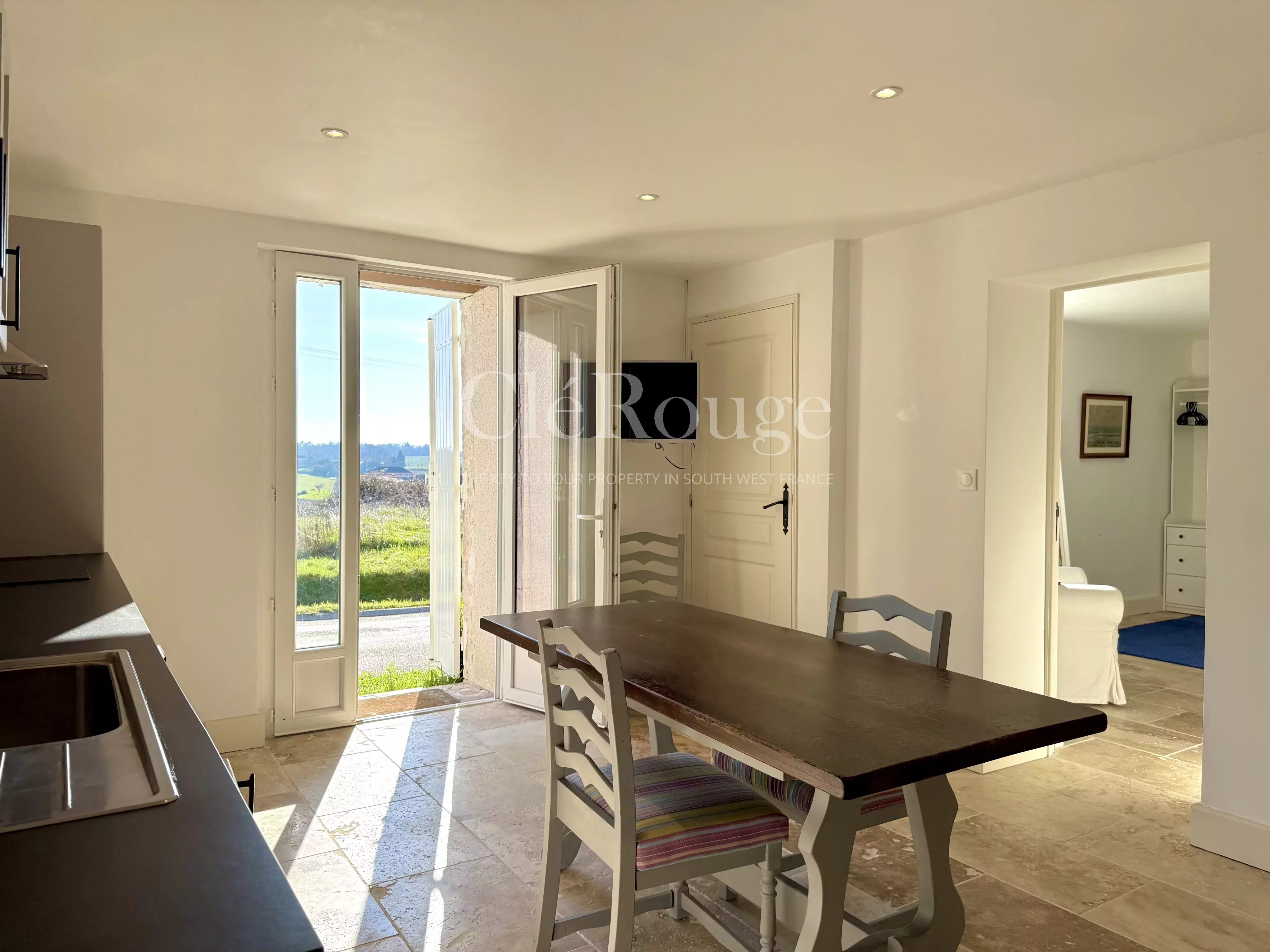 Elégante propriété en pierre avec 2 gîtes, piscine et grange située dans le triangle d'or entre Duras et Eymet