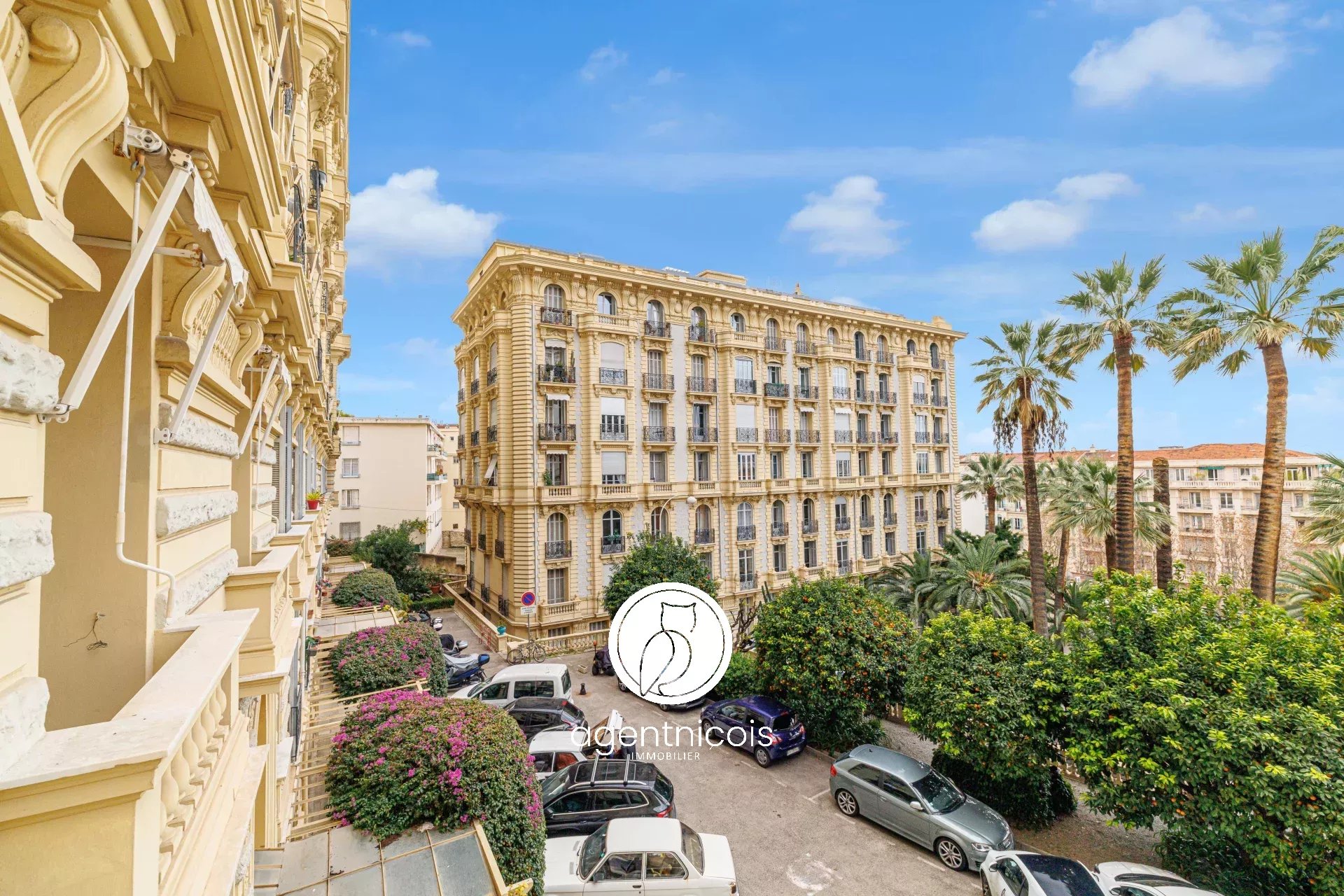 Agence immobilière de 