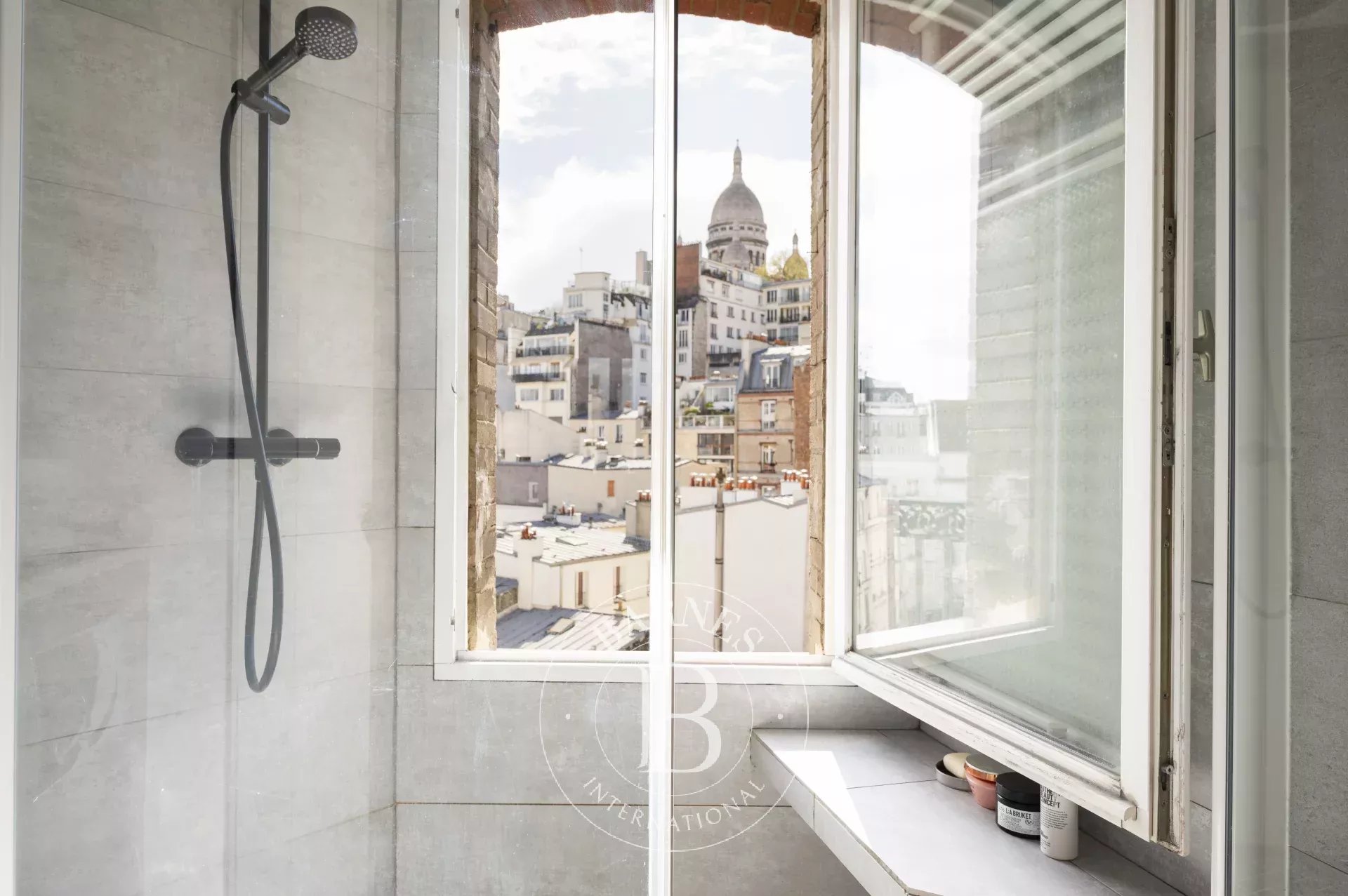 Daire Paris 18ème - picture 14