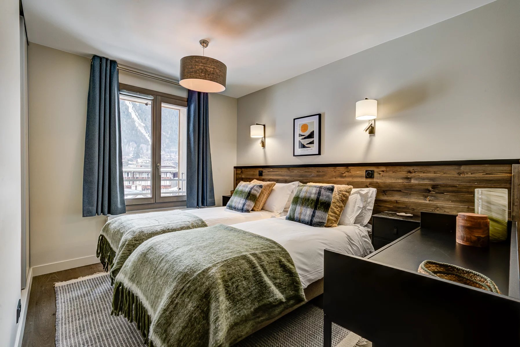 Photo of CHAMONIX – recently built 4-bedroom duplex penthouse close to the centre