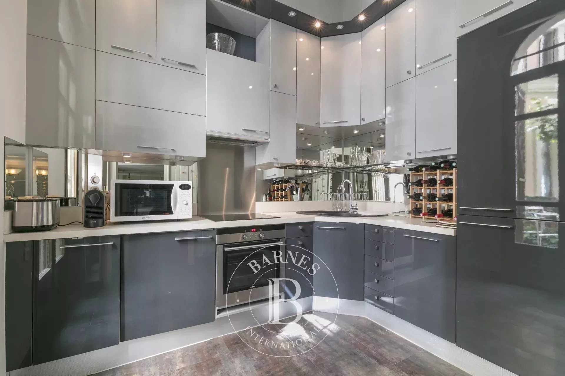 Daire Paris 8ème - picture 13