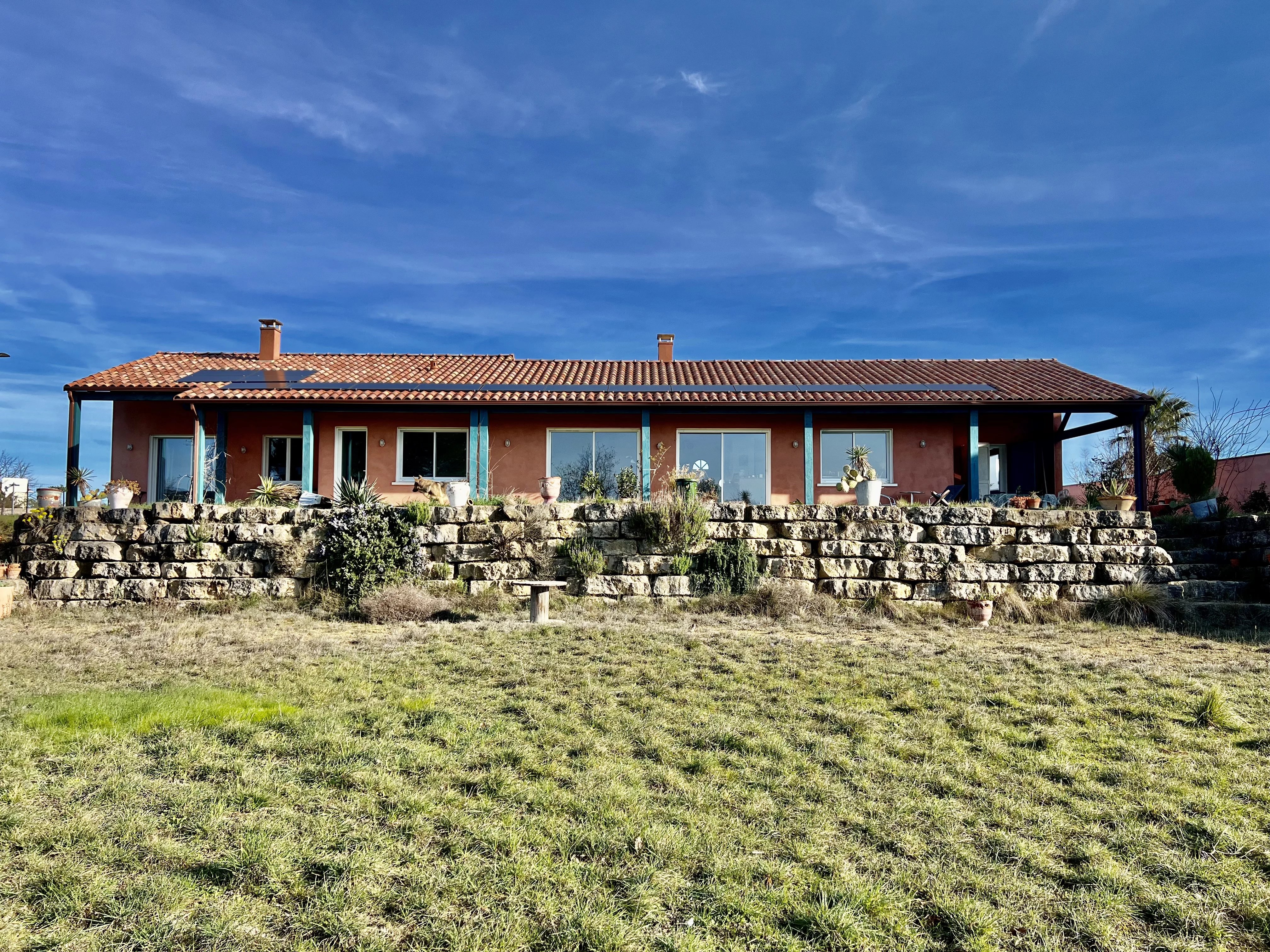 Moderne gelijkvloerse villa nabij Carcassonne, 4 slaapkamers