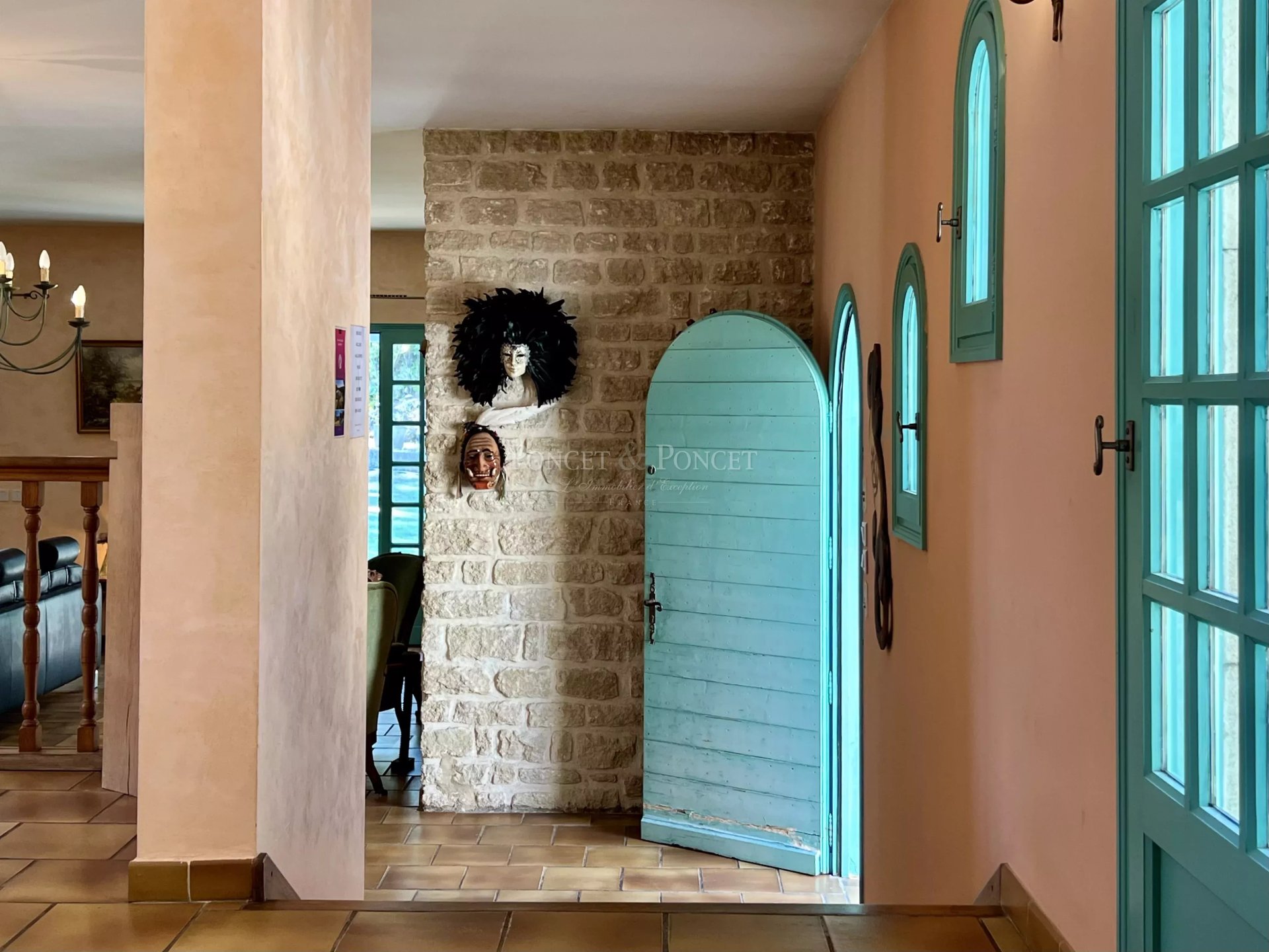 5 Bedroom Villa/Townhouse's Image 7