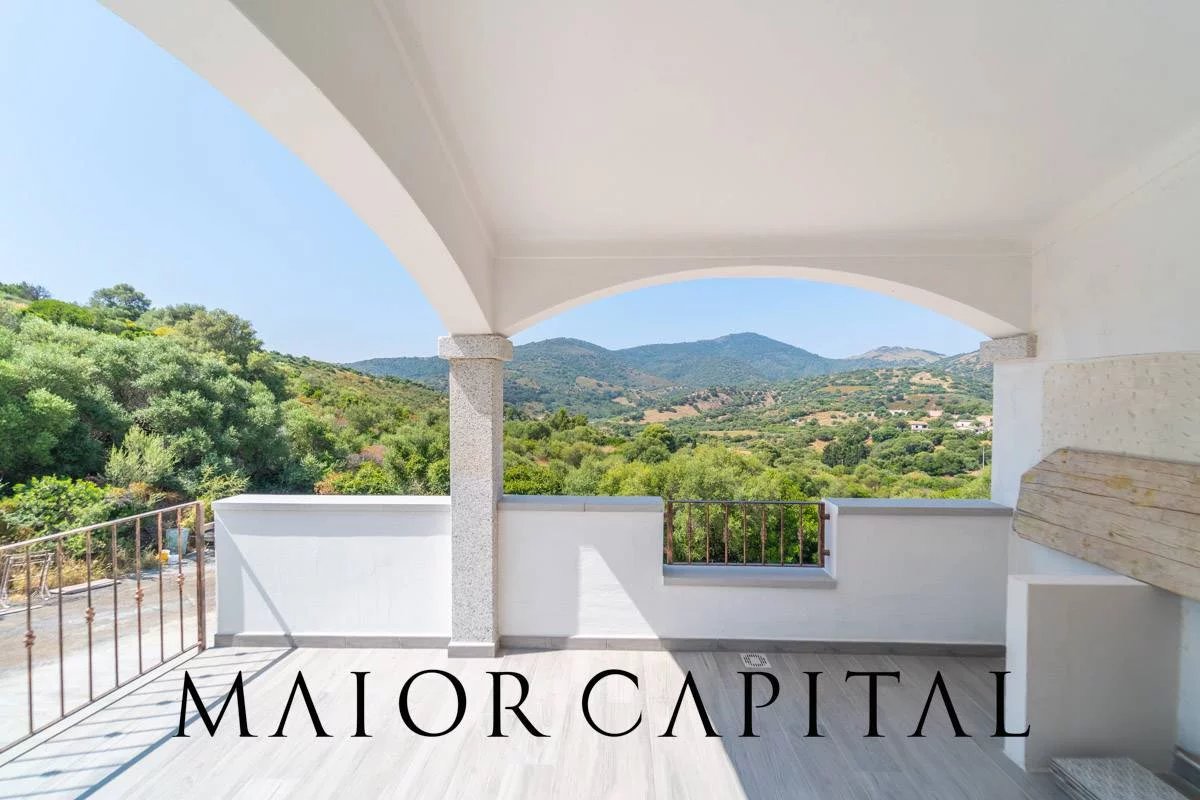 Budoni | San Lorenzo | Luminoso trilocale con veranda panoramica