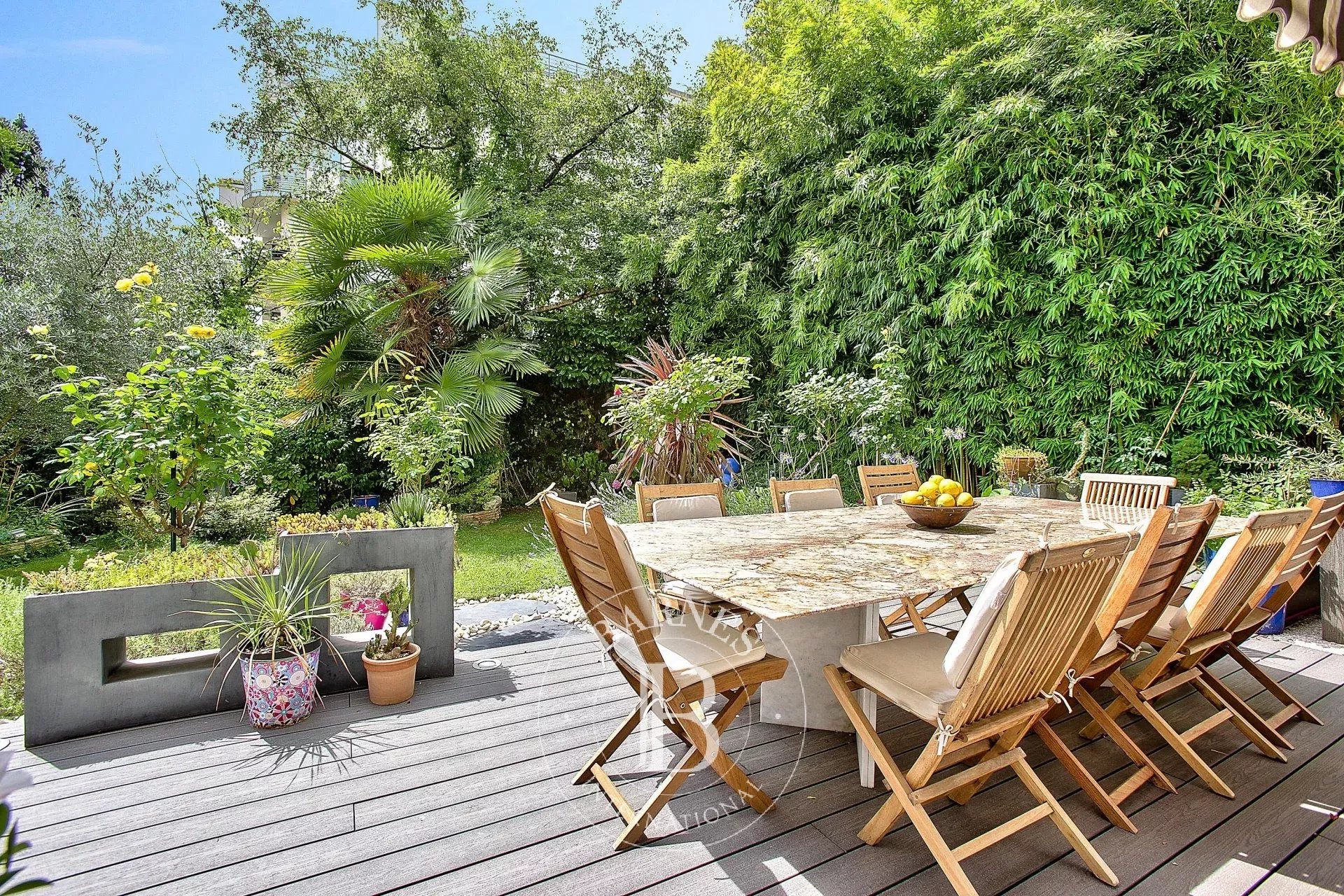 Квартира Neuilly-sur-Seine