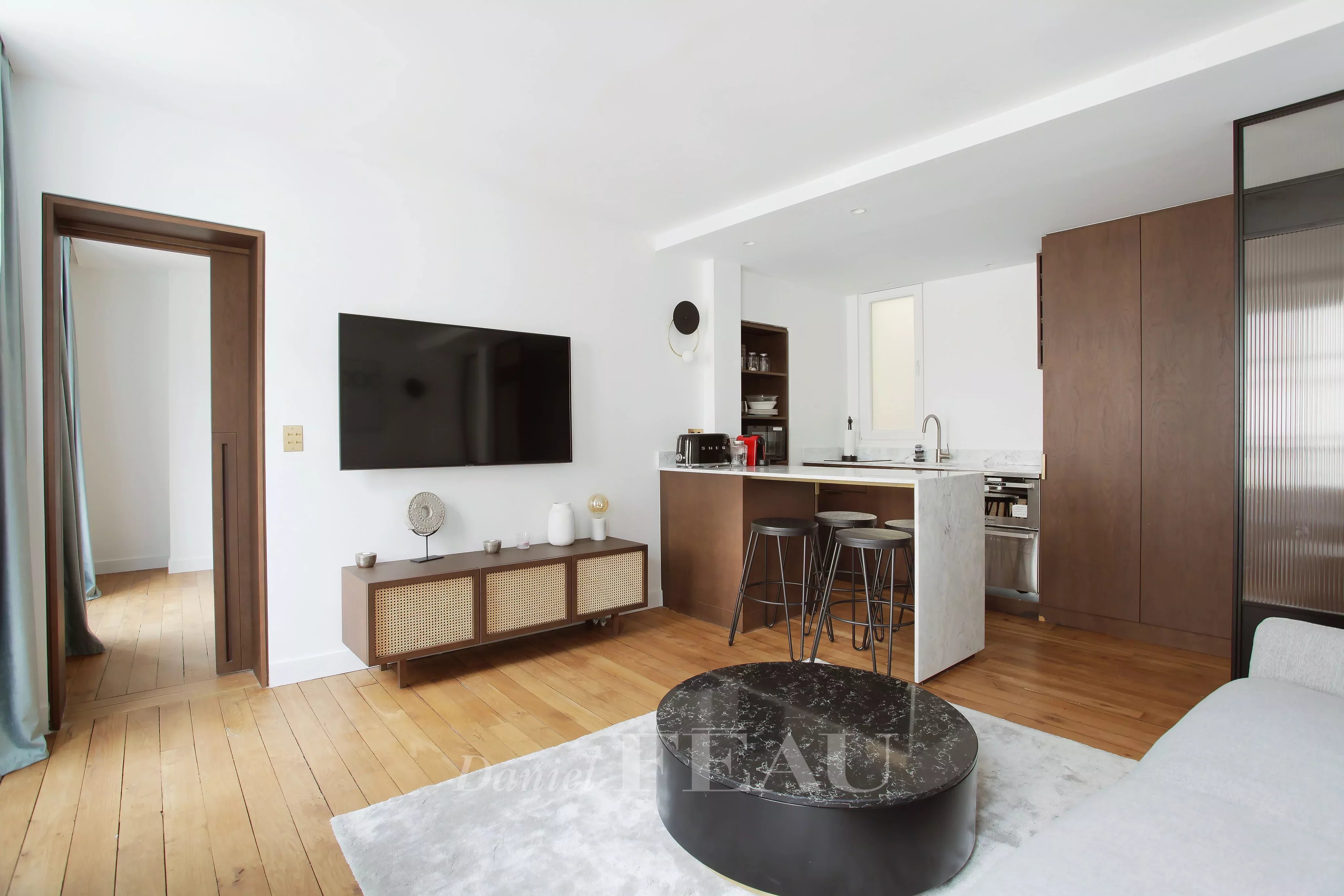 Living-room Wooden floor Kitchen bar