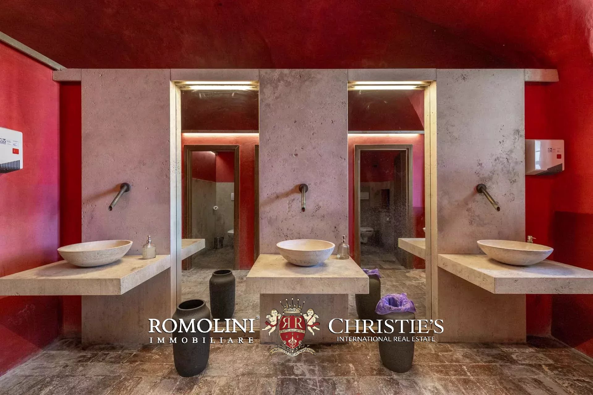 80 Bedroom Villa/Townhouse's Image 95