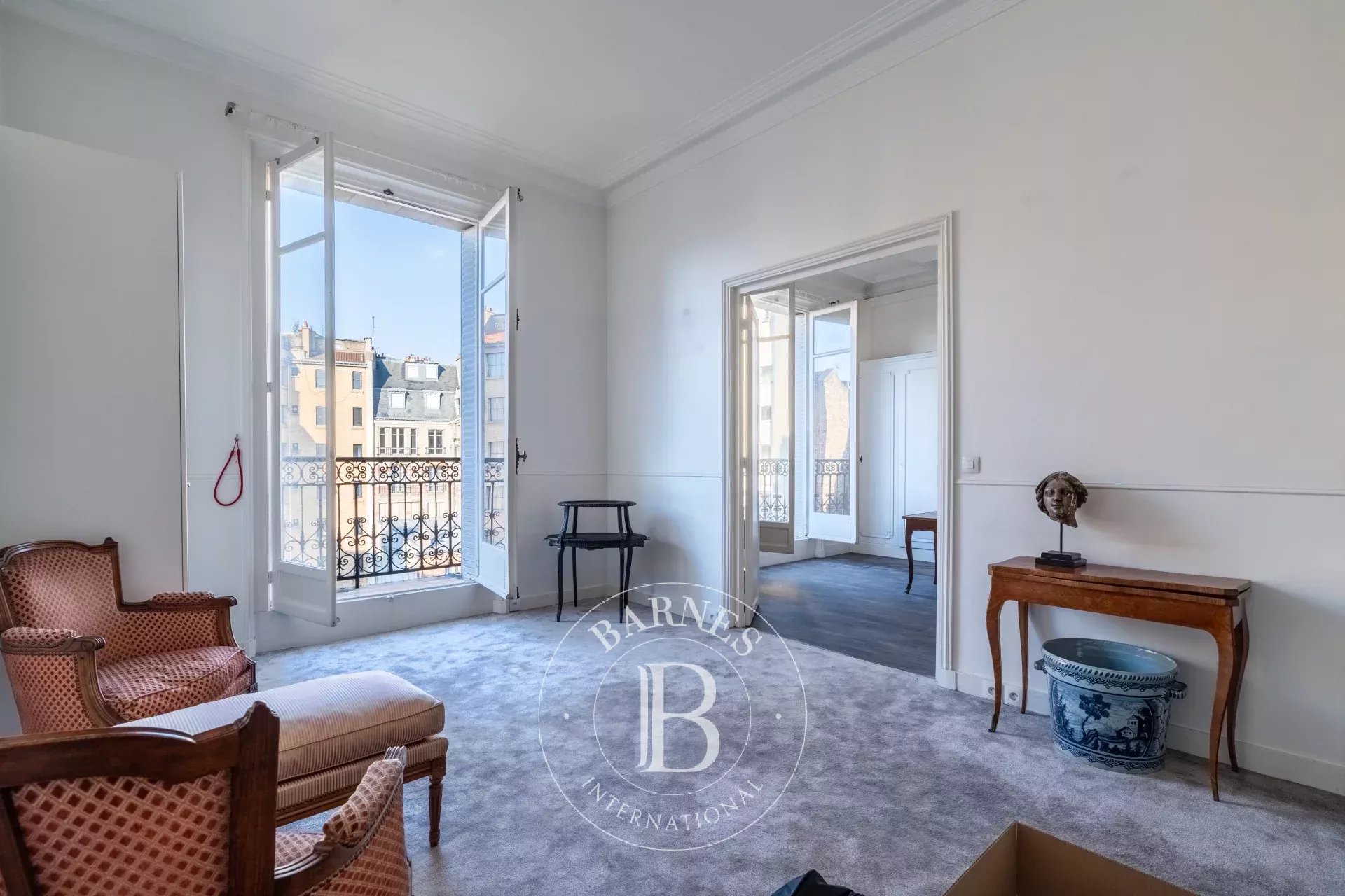 Paris 16 - Foch - Exceptional flat - View of the Eiffel Tower - picture 15 title=