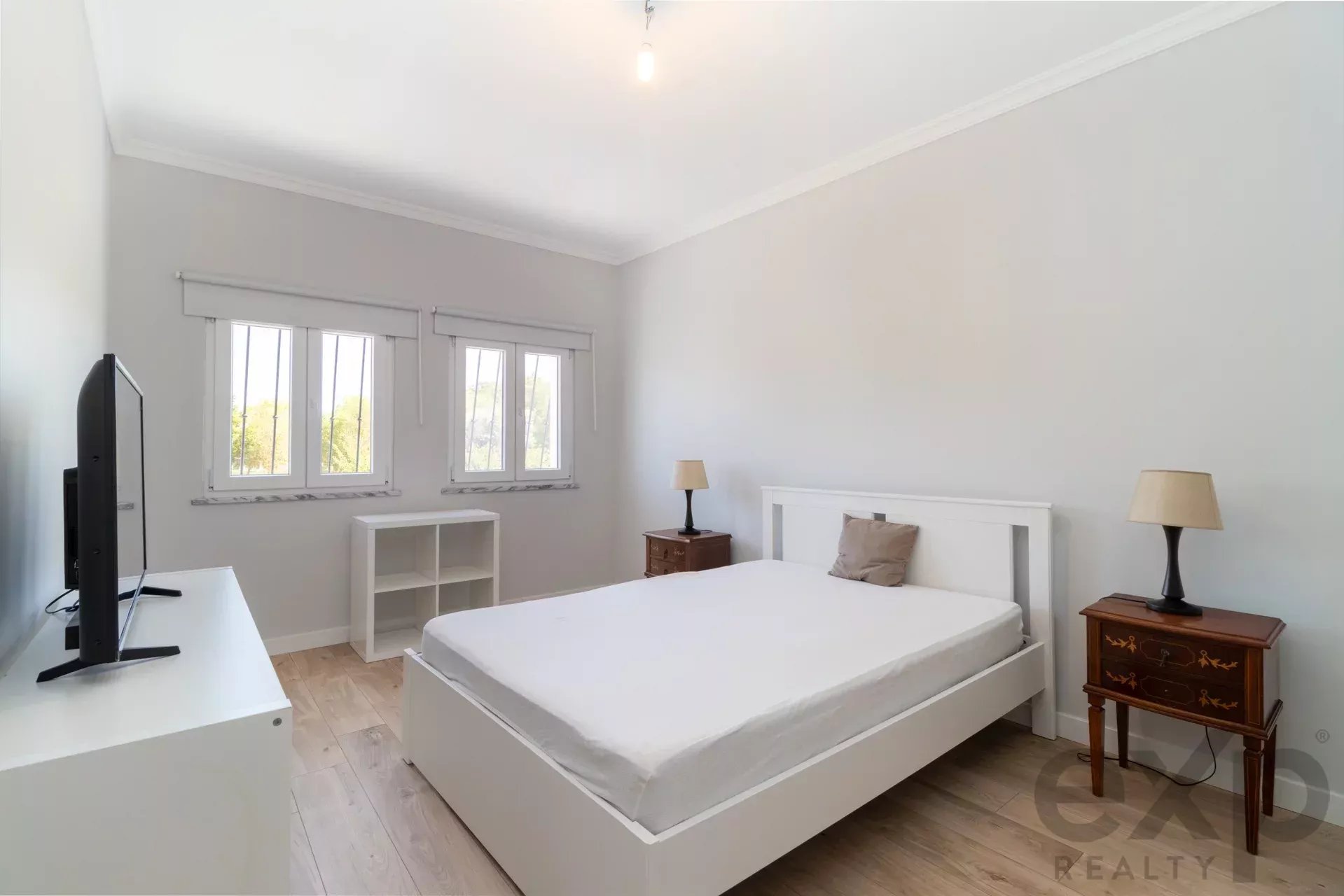 Luxury Equestrian Property + Guest House 85992157 image 53