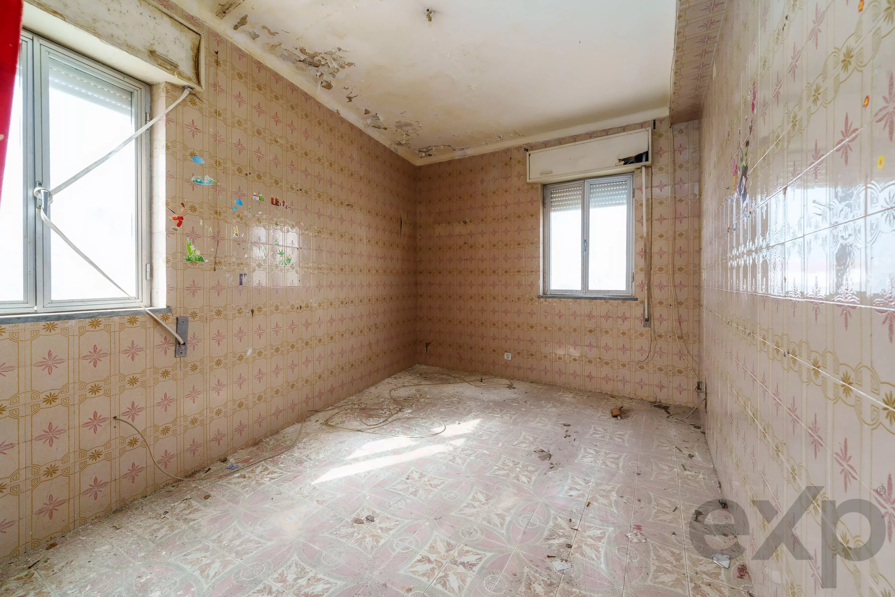 House in the centre of Olhão with approved plans. 87005464 image 21