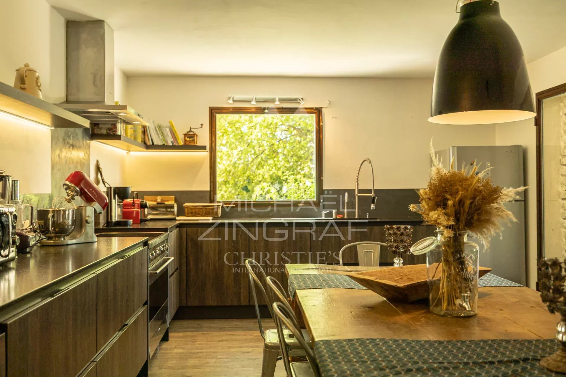 5 Bedroom Villa/Townhouse's Image 5