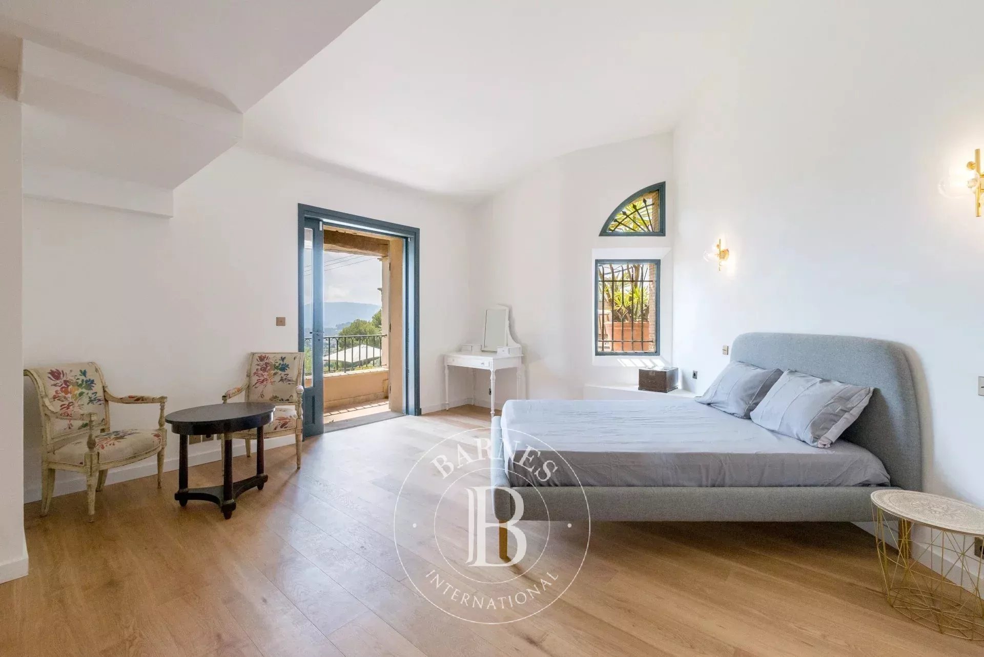 Ev Mougins - picture 6