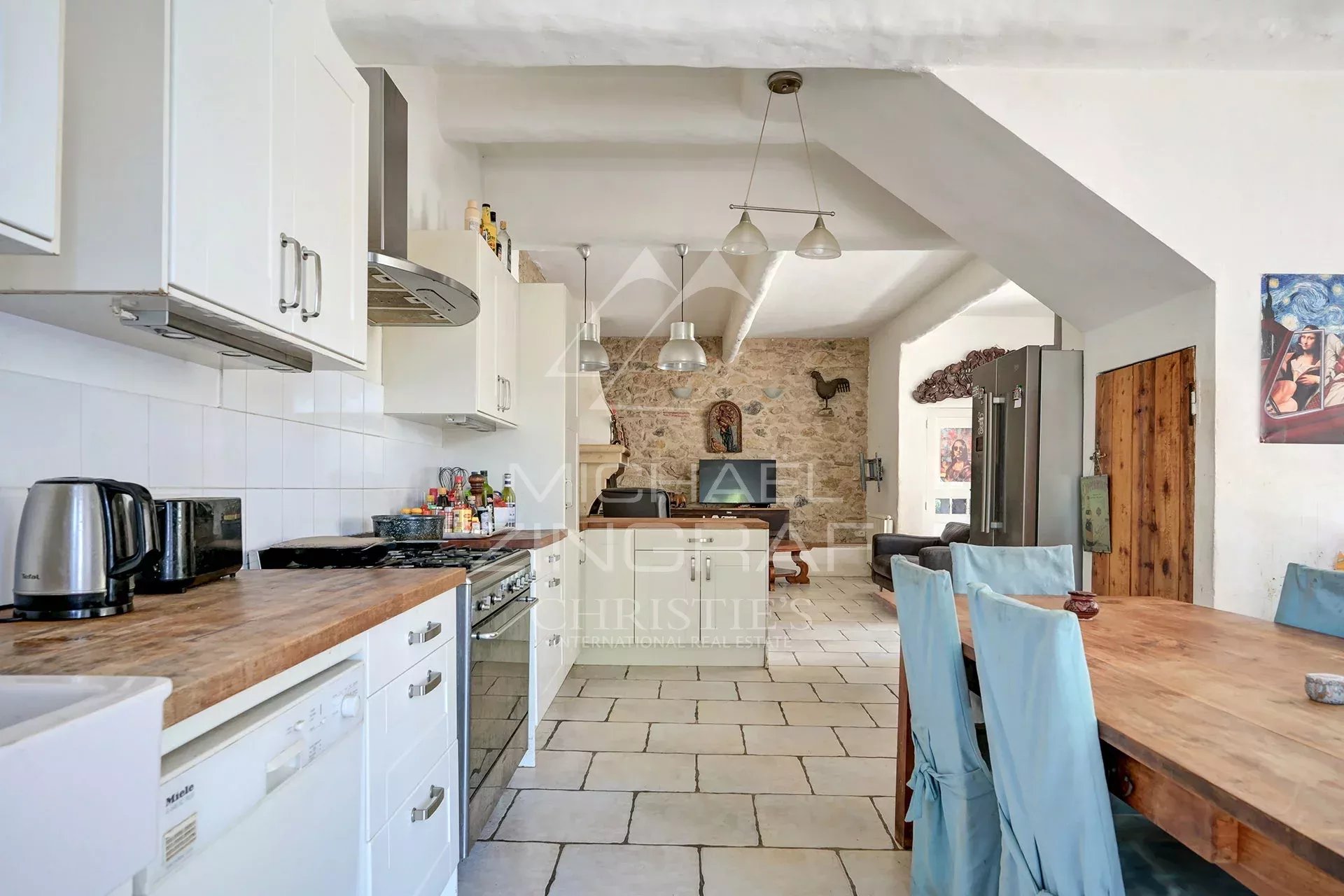 7 Bedroom Villa/Townhouse's Image 18