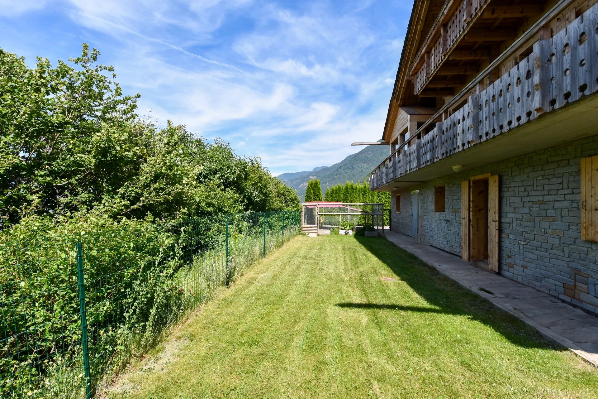 Chalet familial d’exception avec jacuzzi et vue imprenable