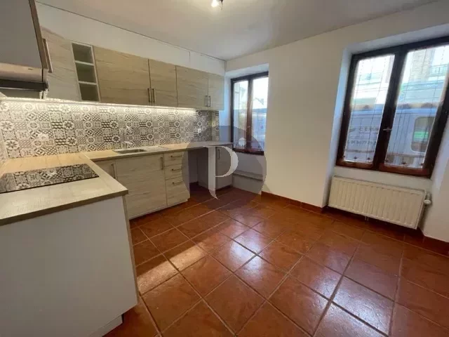 location-maison-4-pieces-verrieres-le-buisson-83876641