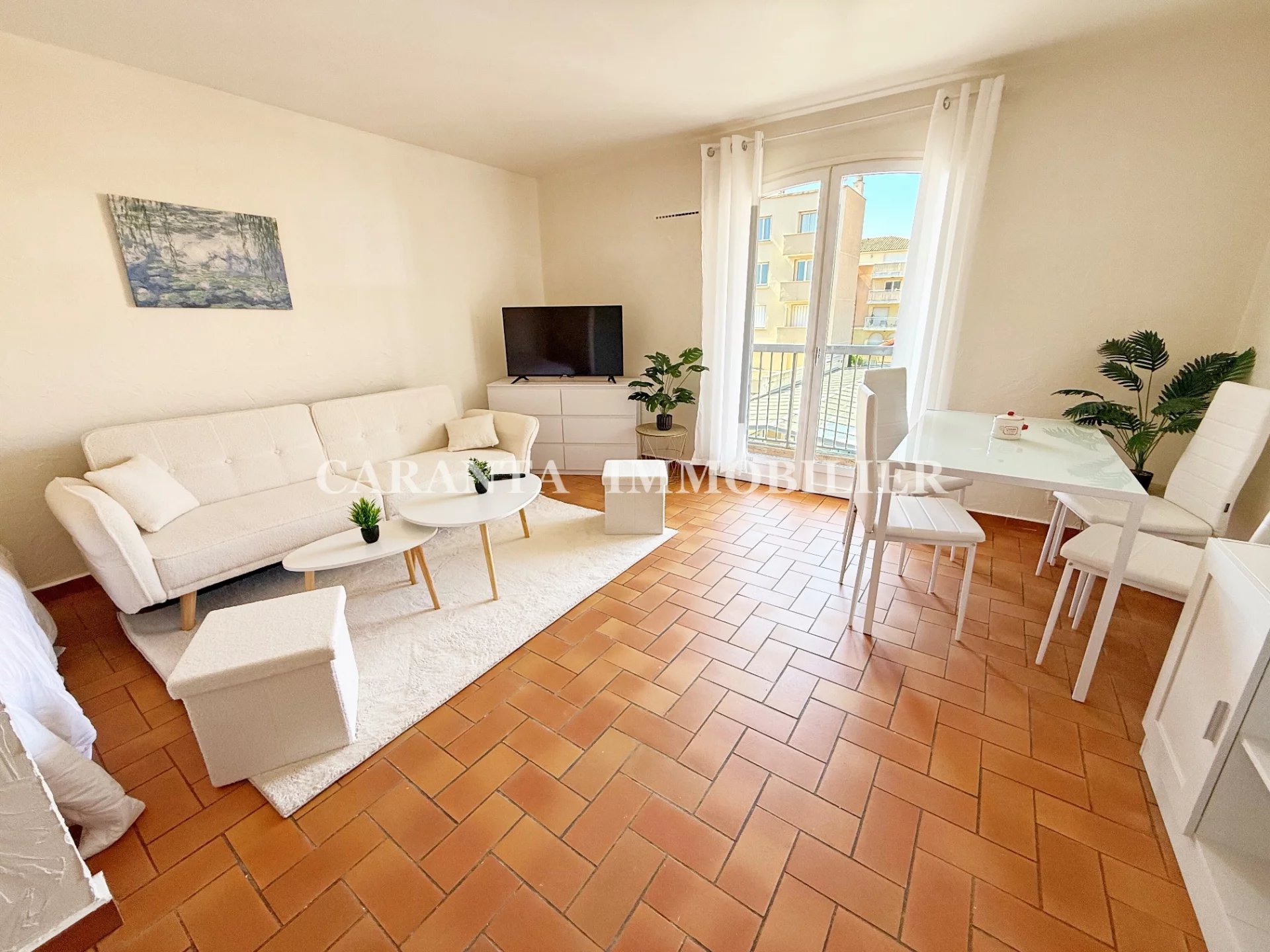 Vente Studio T1 Centre Ville Sainte-Maxime avec terrasse et