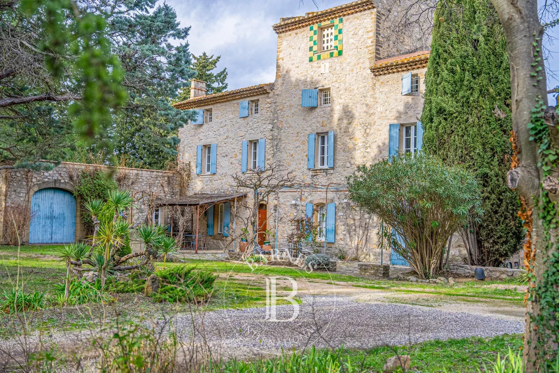 Propriété Aix-en-Provence  -  ref 86645266 (picture 1)