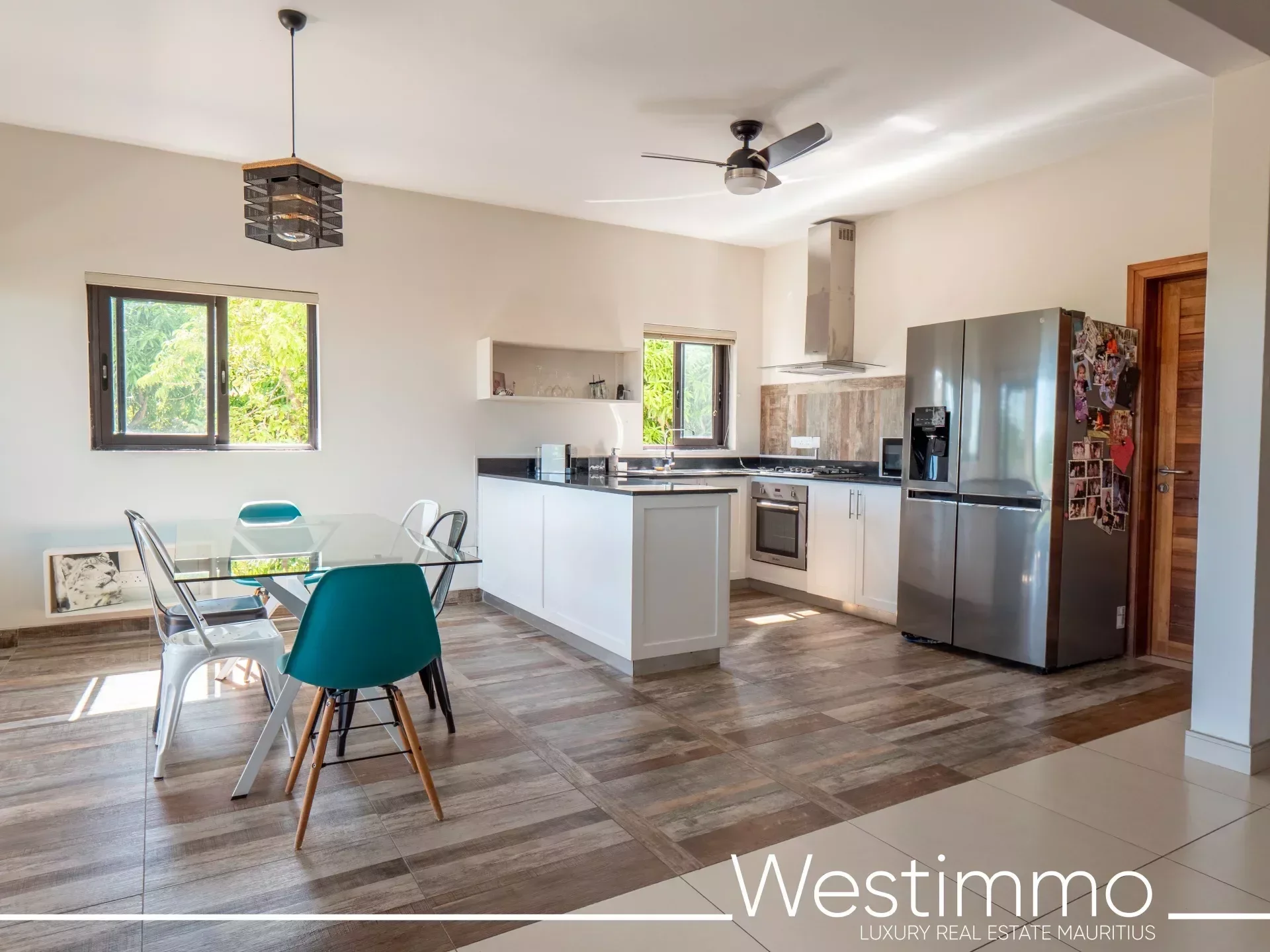 Tamarin - Near shops, 3/4 bedroom apartment 186 m2 - photo 1
