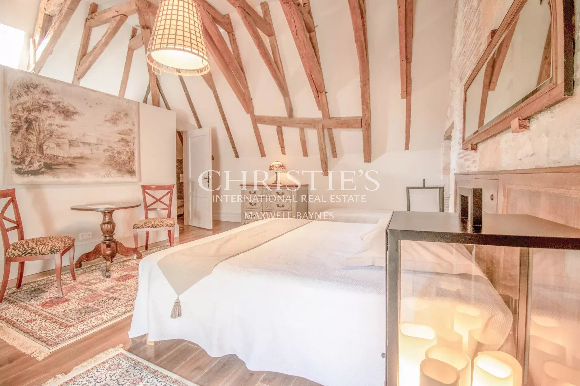 10 Bedroom Chateau's Image 16