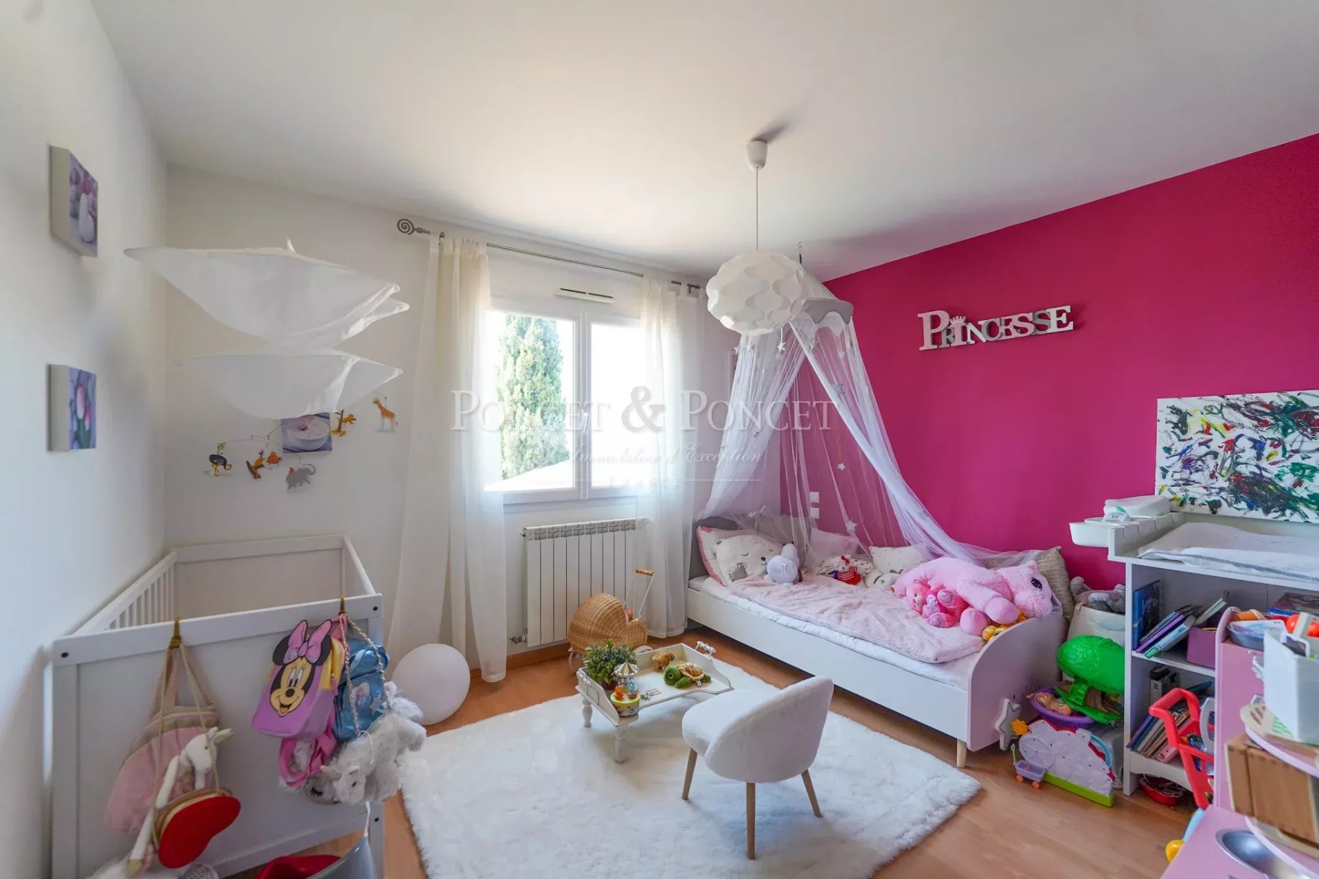 5 Bedroom Villa/Townhouse's Image 10