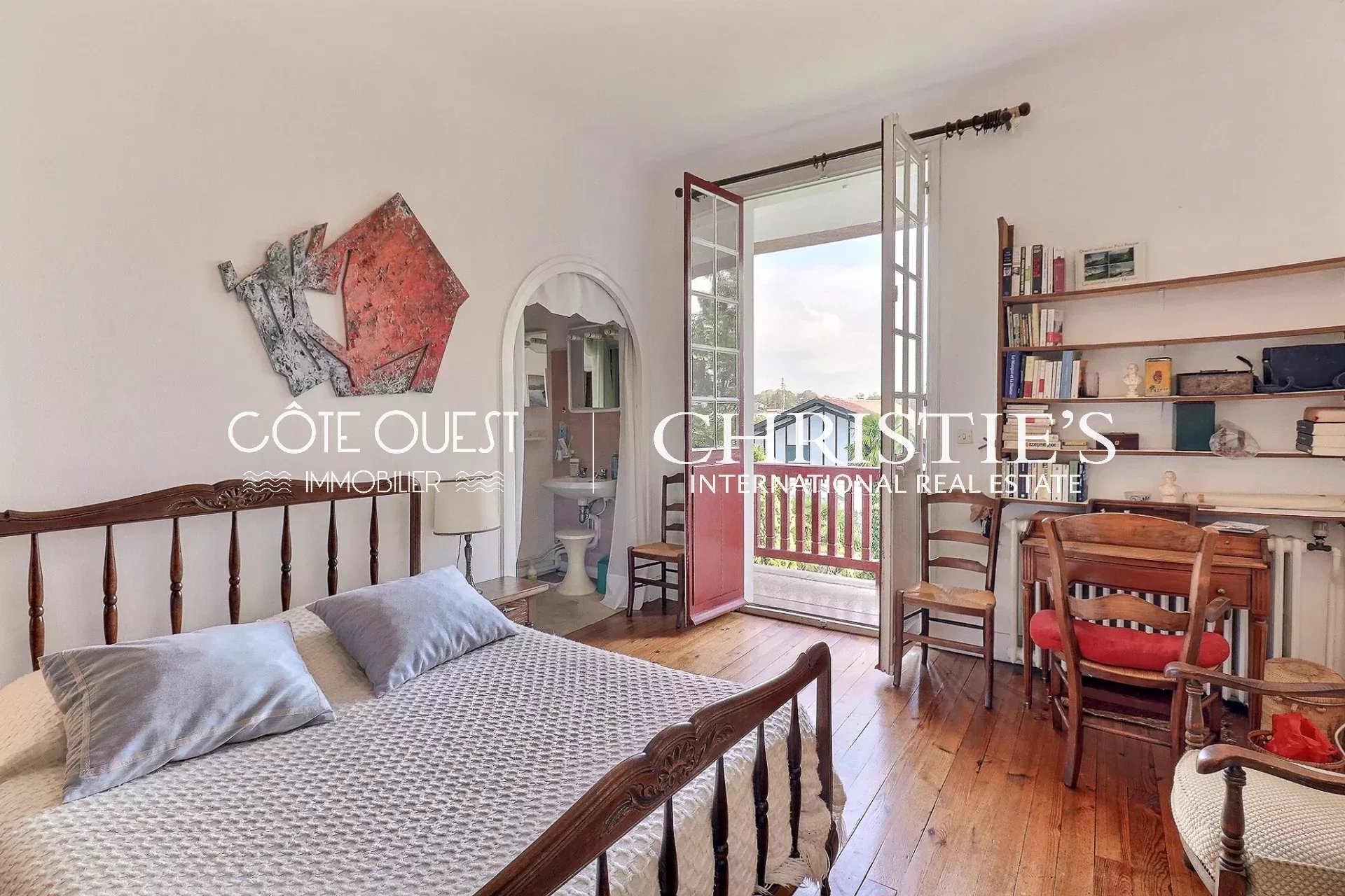 4 Bedroom Villa/Townhouse's Image 12