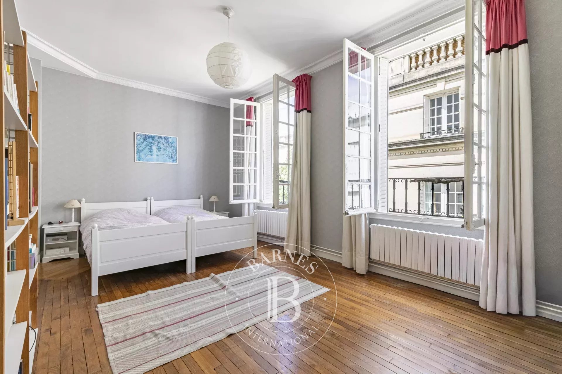 Paris  - Maison 5 Pi&egrave;ces 3 Chambres - picture 13