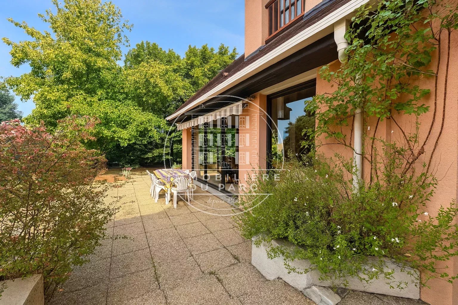 Agence immobilière de 