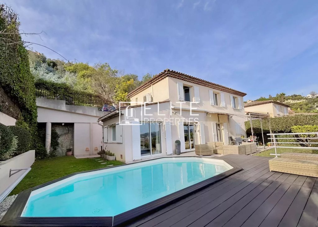 Villa for sale in Mandelieu — Luxury Family Villa in Mandelieu-la-Napoule | Mediterranean Views