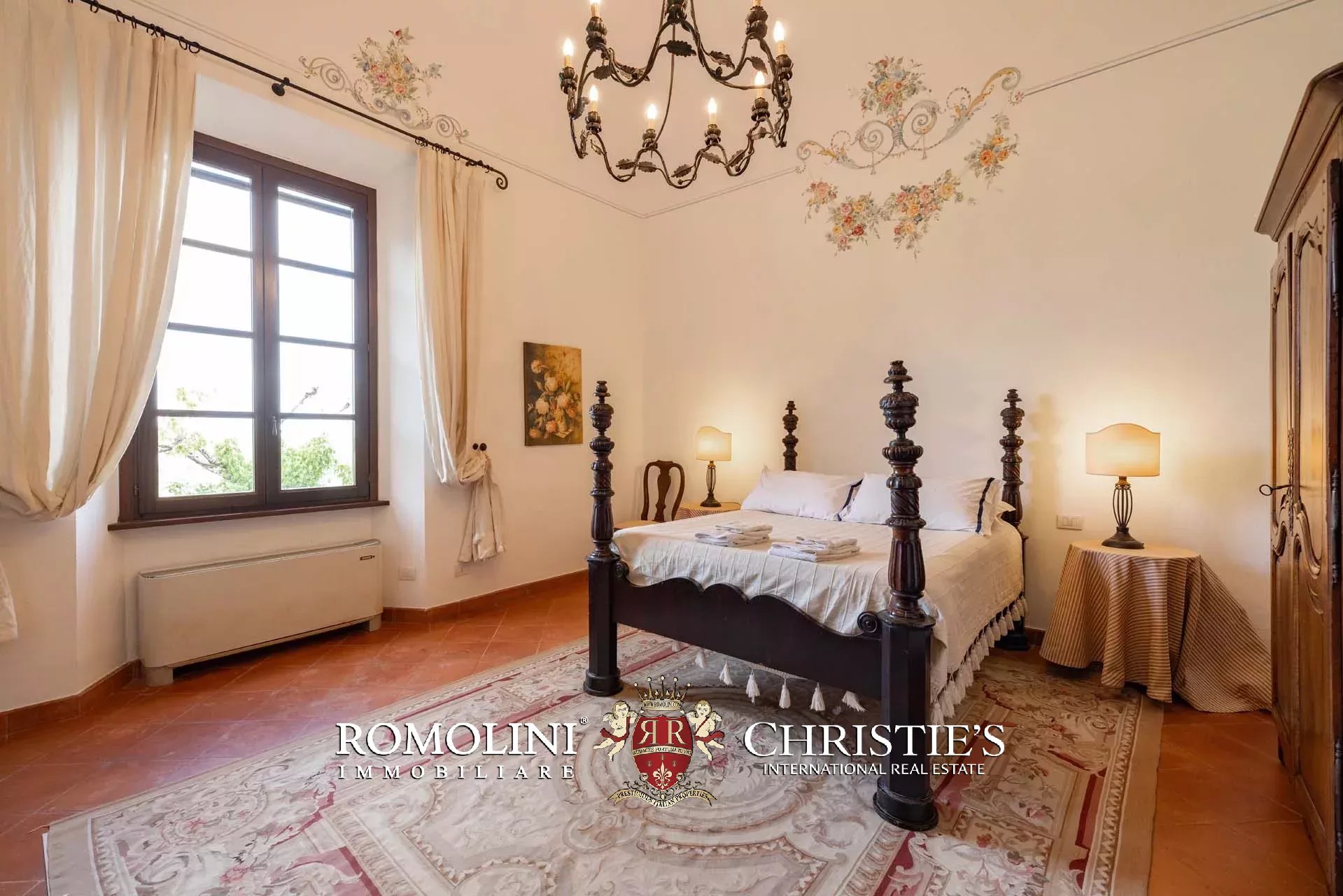 37 Bedroom Villa/Townhouse's Image 128