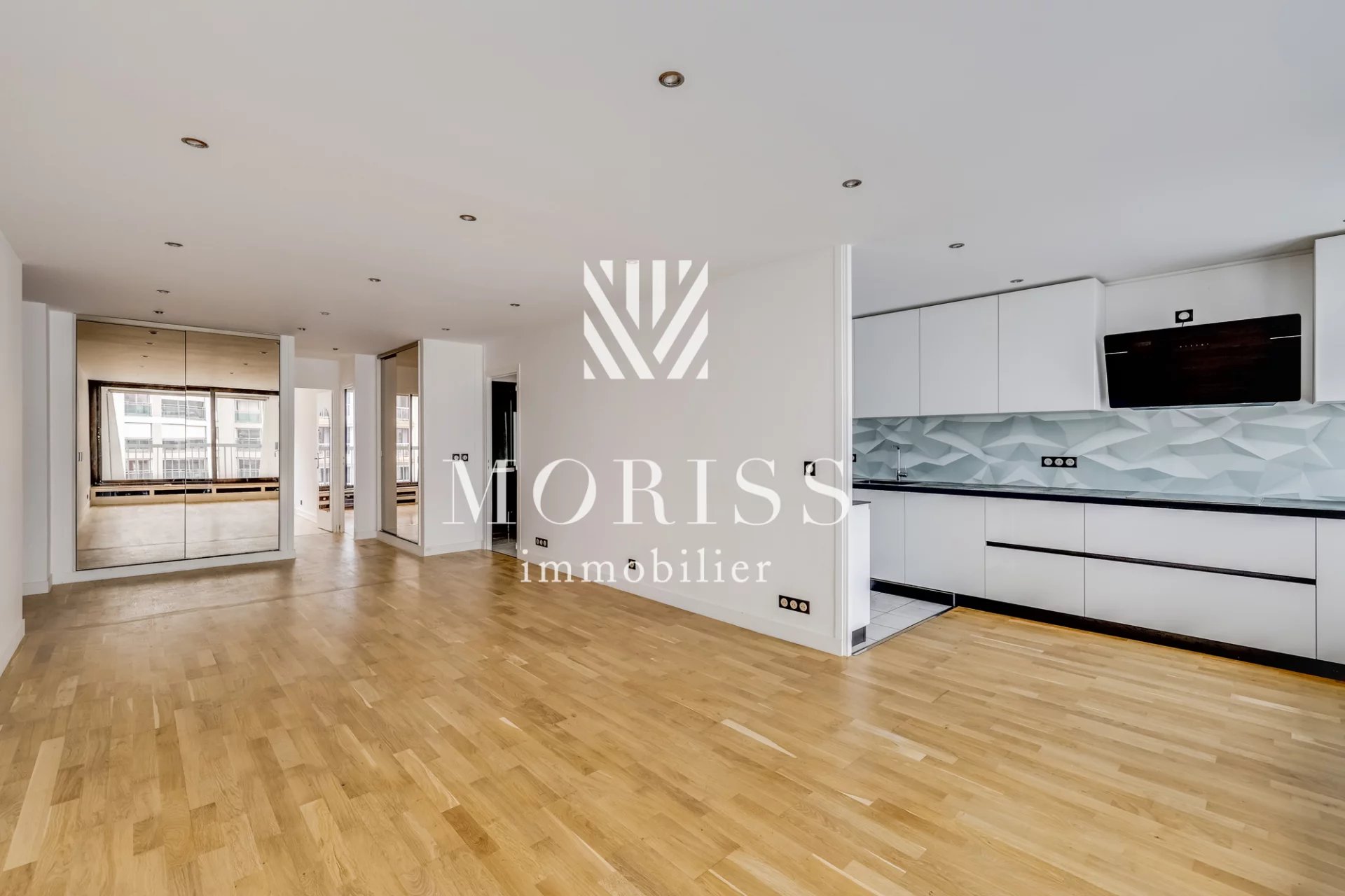 Paris 20e - Appartement de 5 pièces de 124m2 avec terrasse et ba - Image Array