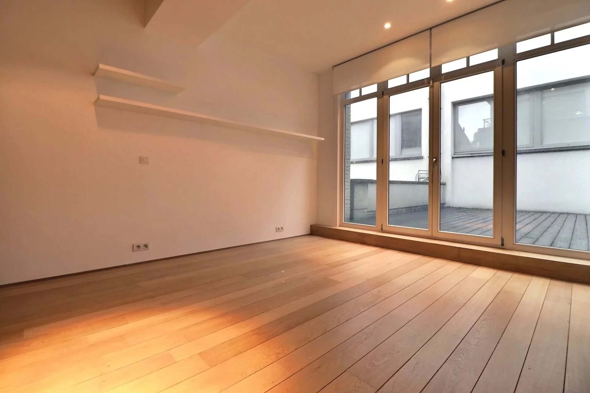 Ixelles - Chatelain - Duplex 3ch + terrasses + parking (optionnel)