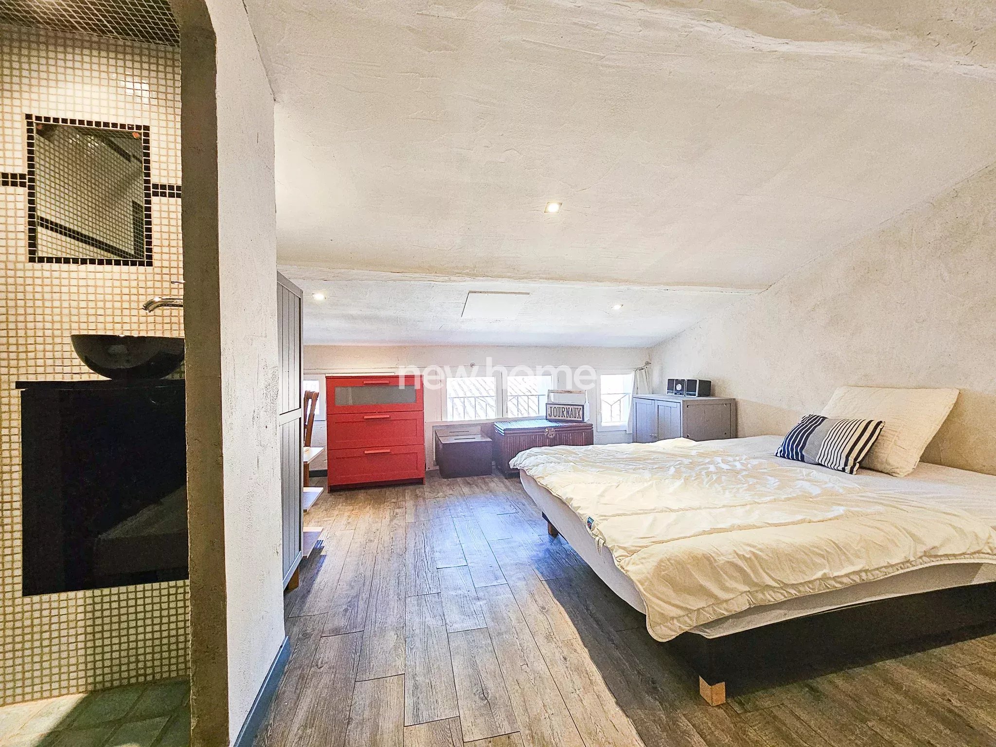 Charmante maison de village aux beaux volumes  Ampus