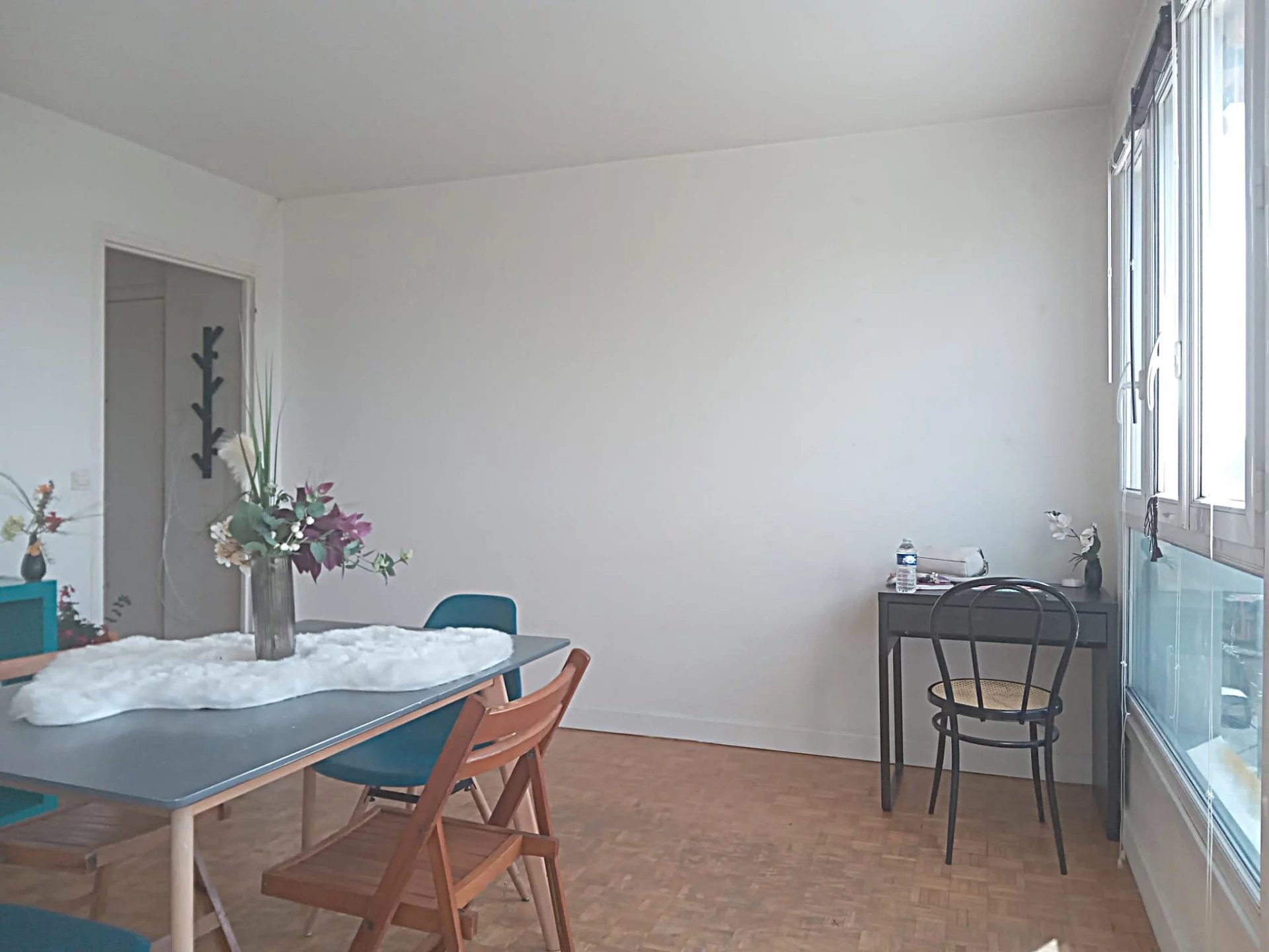 GRAND APPARTEMENT LUMINEUX  DANS RESIDENCE A TAILLE HUMAINE AVEC BOX ET CAVE PROCHE COMMODITES !