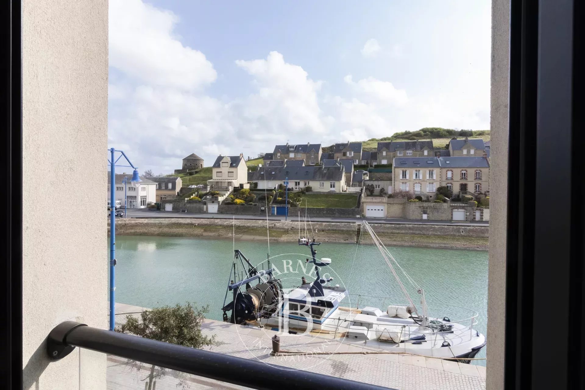 Port-en-Bessin-Huppain  - Building  - picture 7
