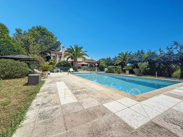 Luxuriöse Familienvilla in Antibes mit Meerblick & Gartenpool — photo 2