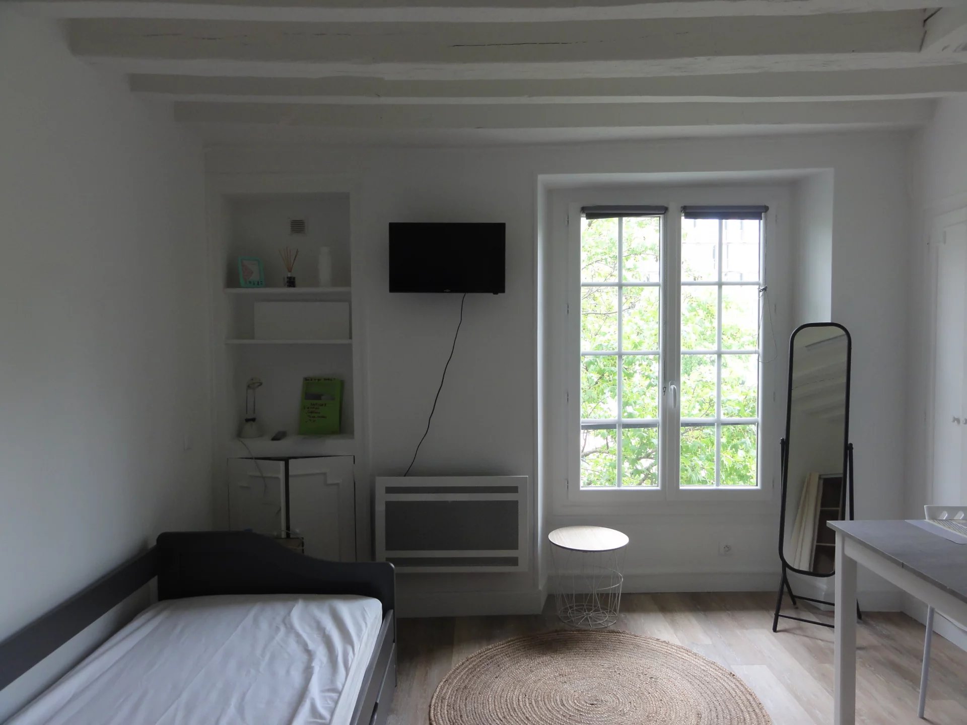 Studio Meublé Avenue Charles de Gaulle NEUILLY