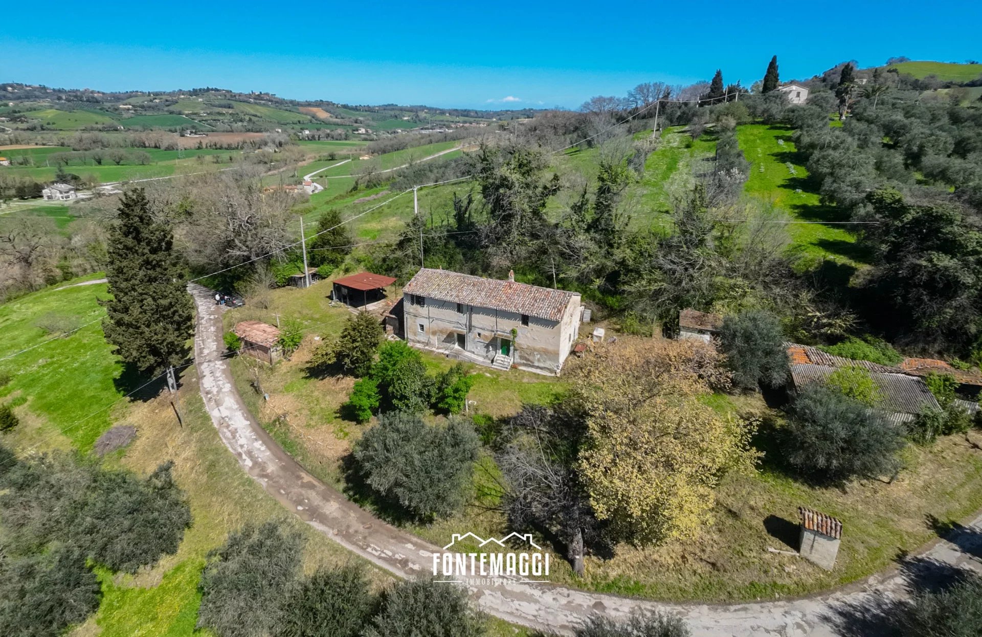 FANO (PU) PRELATO - RUDERE CON VISTA PANORAMICA