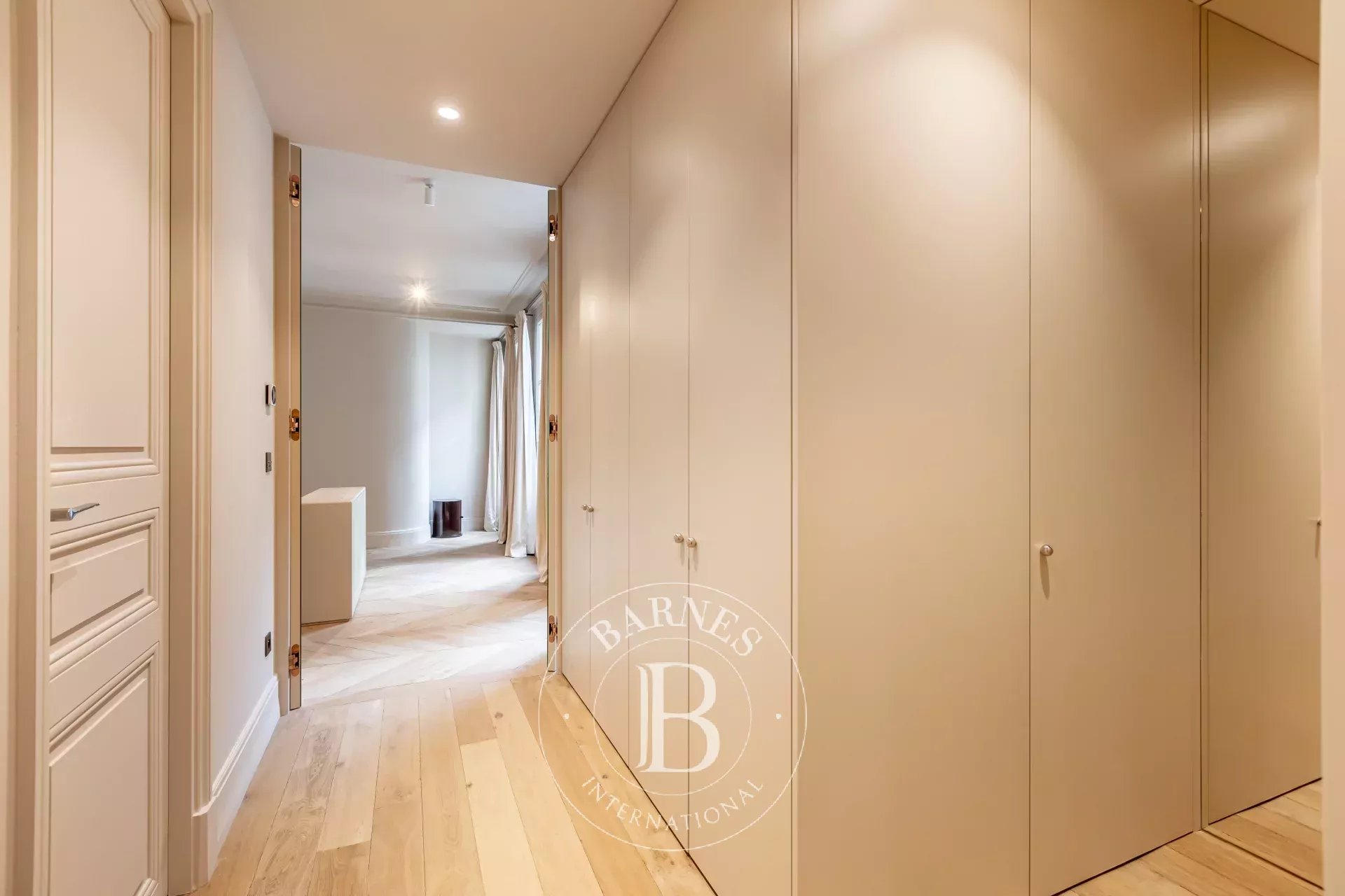 Paris  - Apartment 3 Bedrooms - picture 16