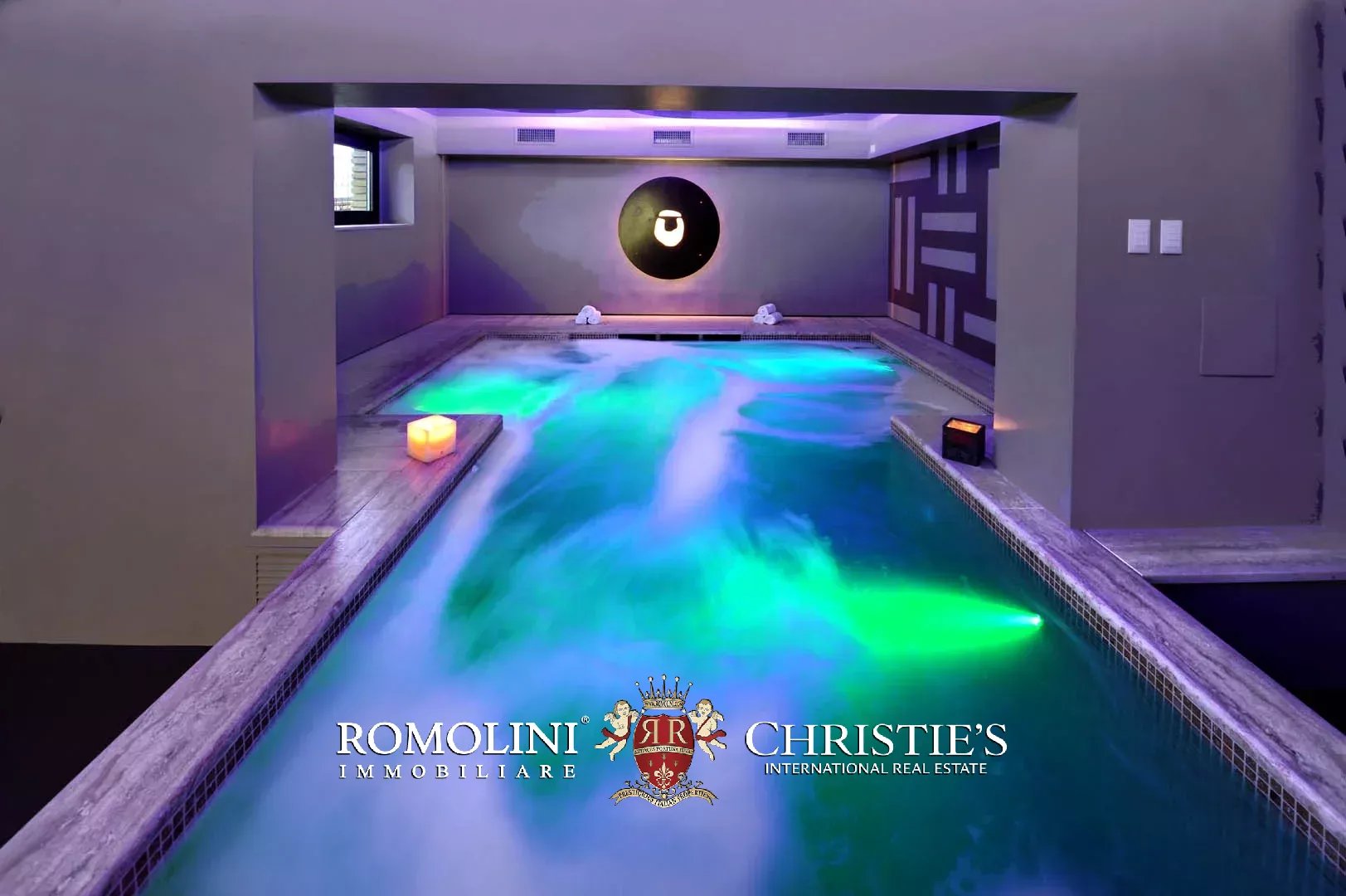 15 Bedroom Vineyard's Image 50
