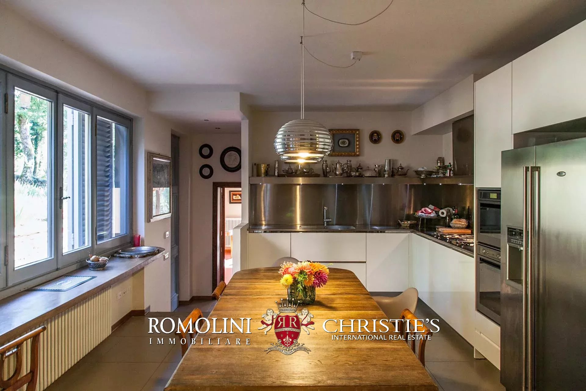 5 Bedroom Villa/Townhouse's Image 20
