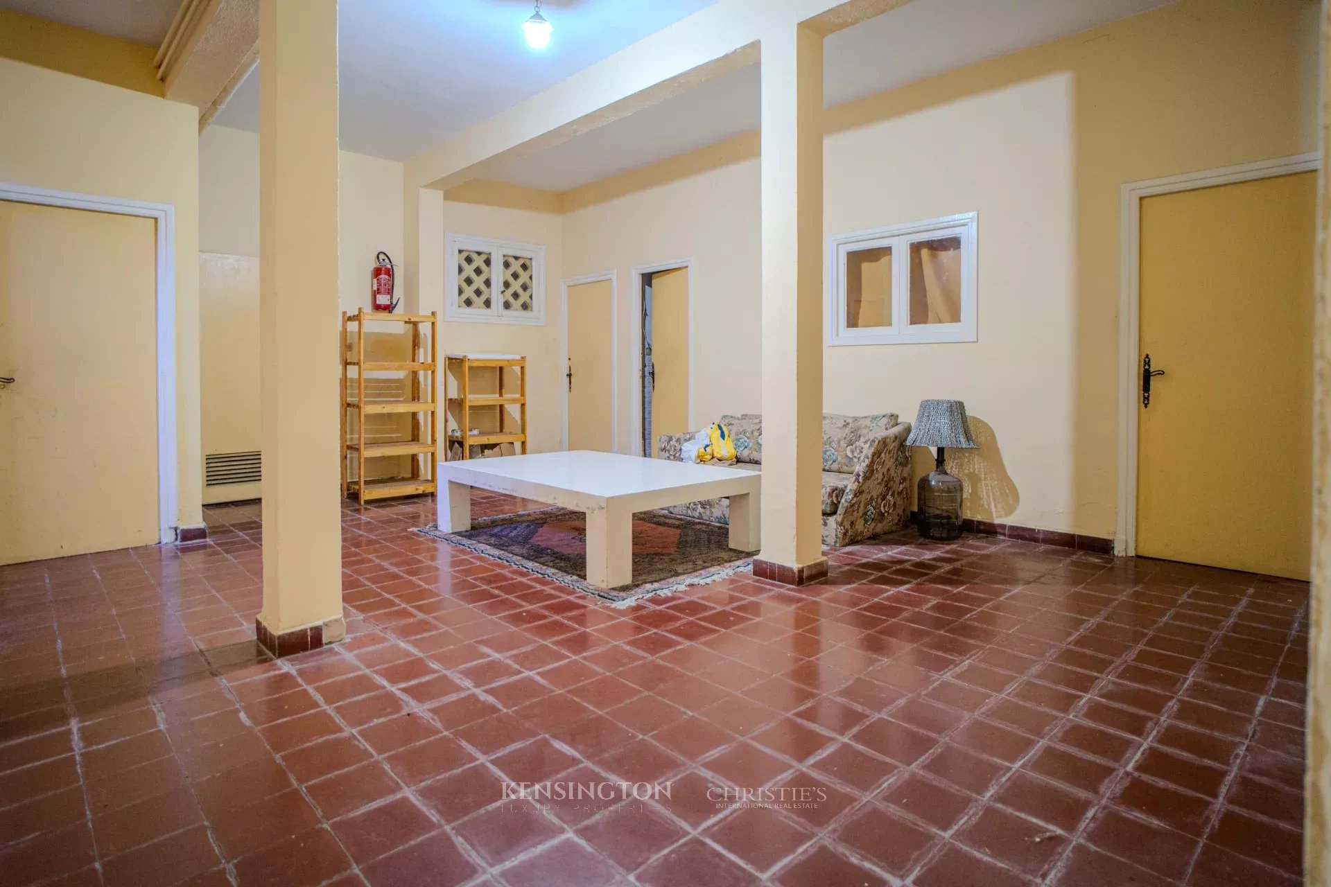 6 Bedroom Villa/Townhouse's Image 48