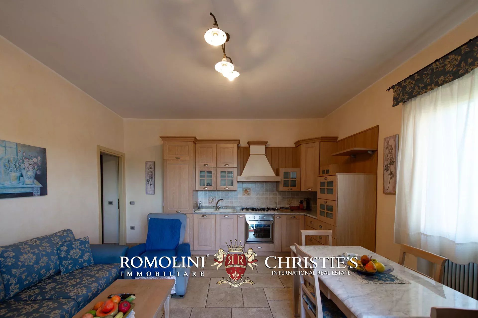 10 Bedroom Villa/Townhouse's Image 79