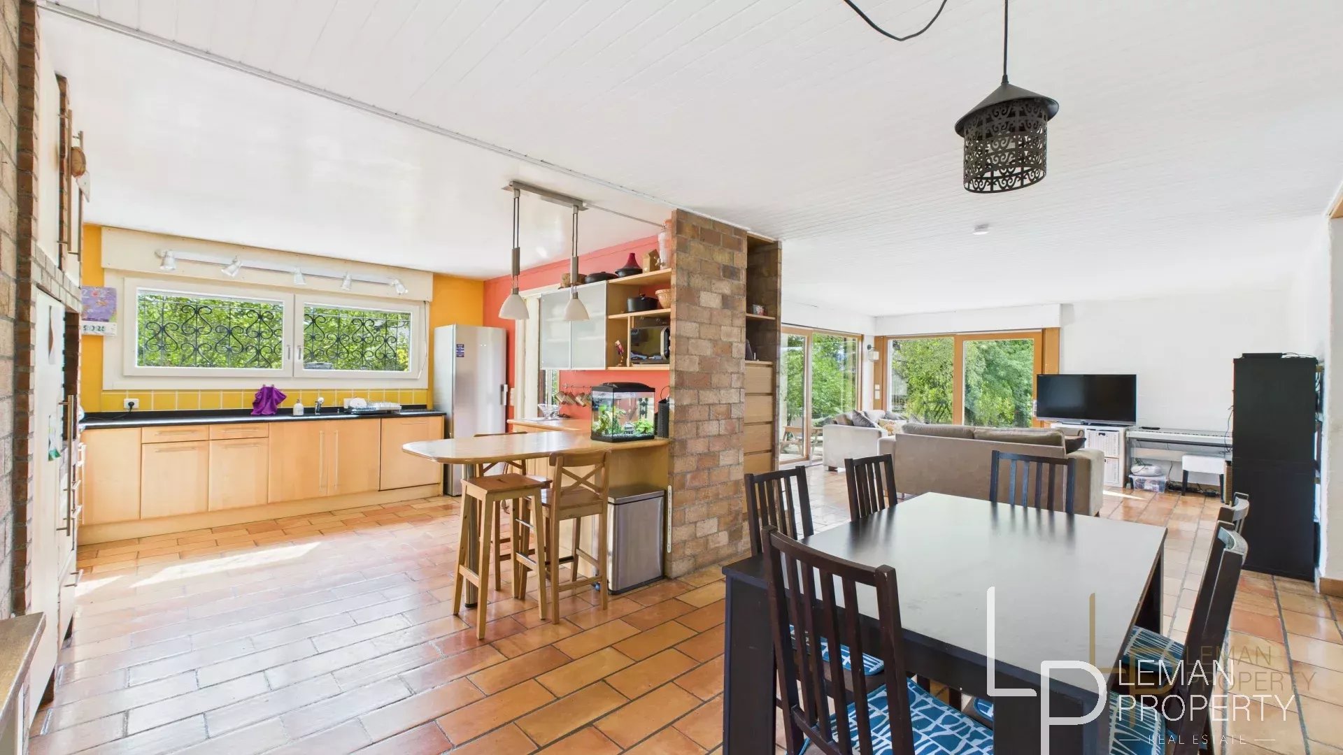 Vente de maison d'une surface de 179.8 m2