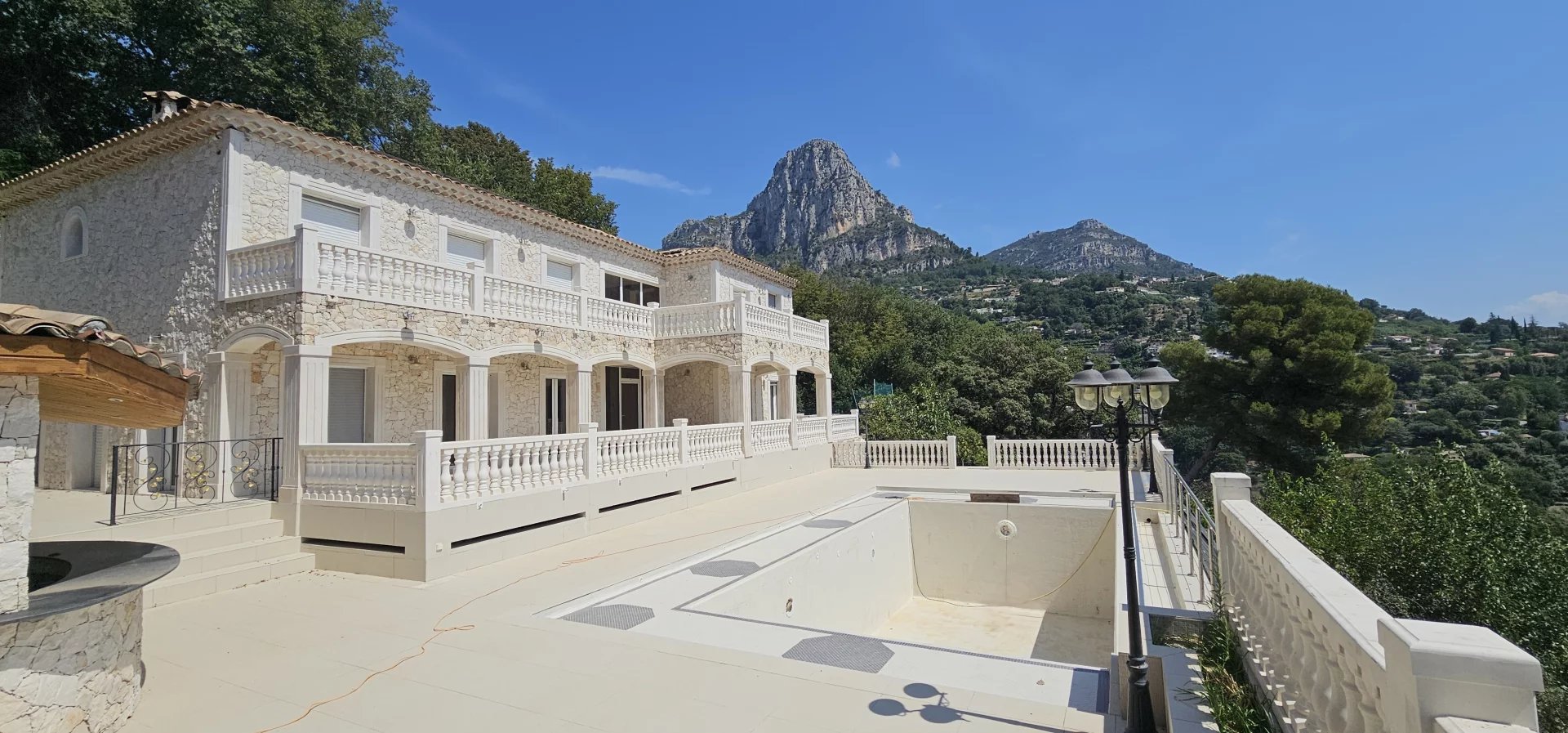 Sale House Vence