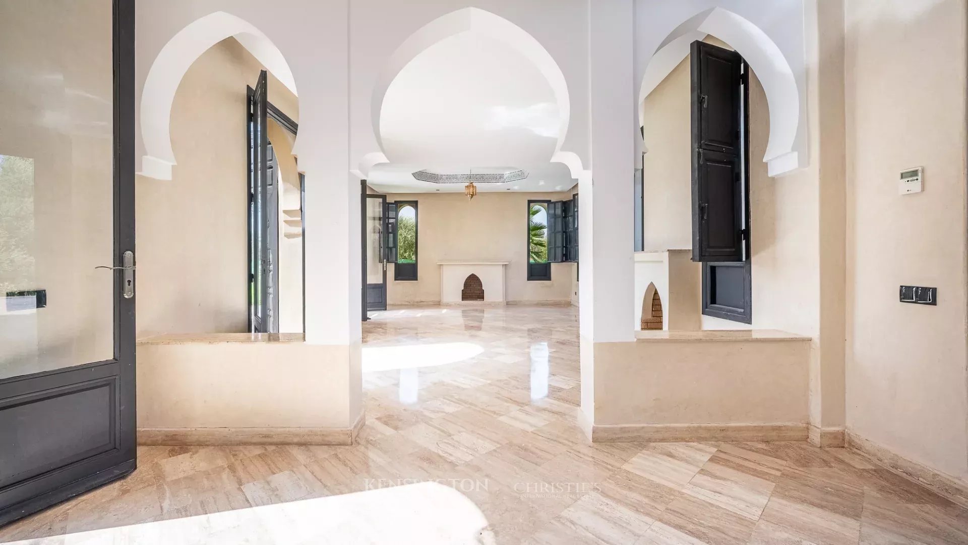 4 Bedroom Villa/Townhouse's Image 6