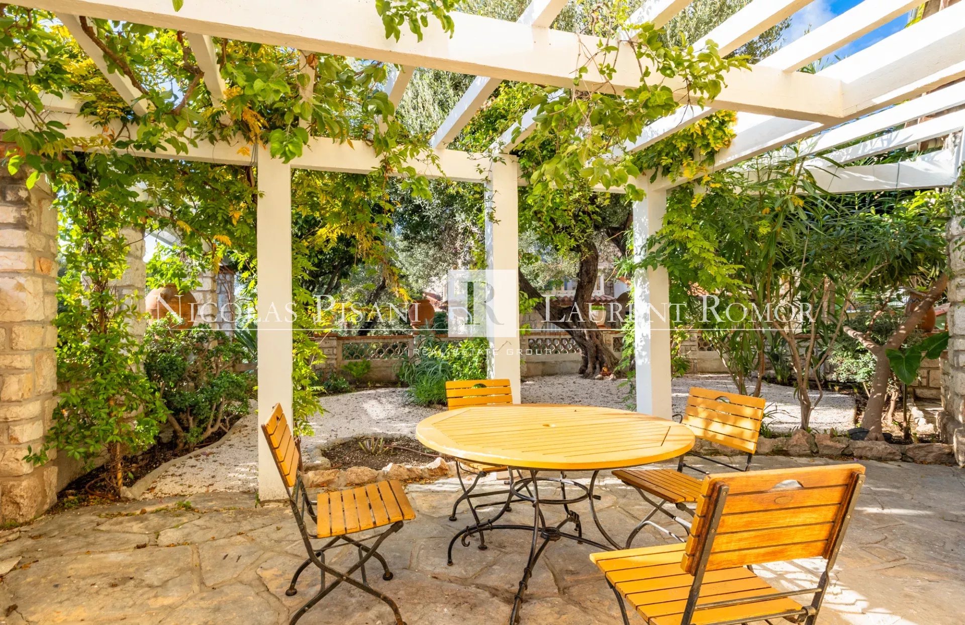 Agence immobilière de Nicolas Pisani & Laurent Romor