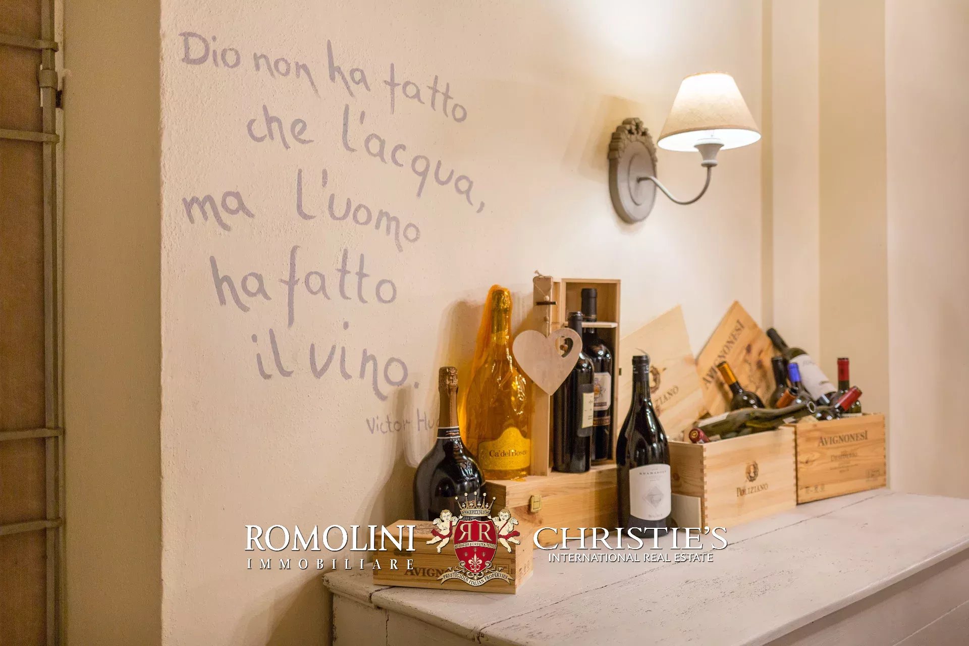 16 Bedroom Villa/Townhouse's Image 78