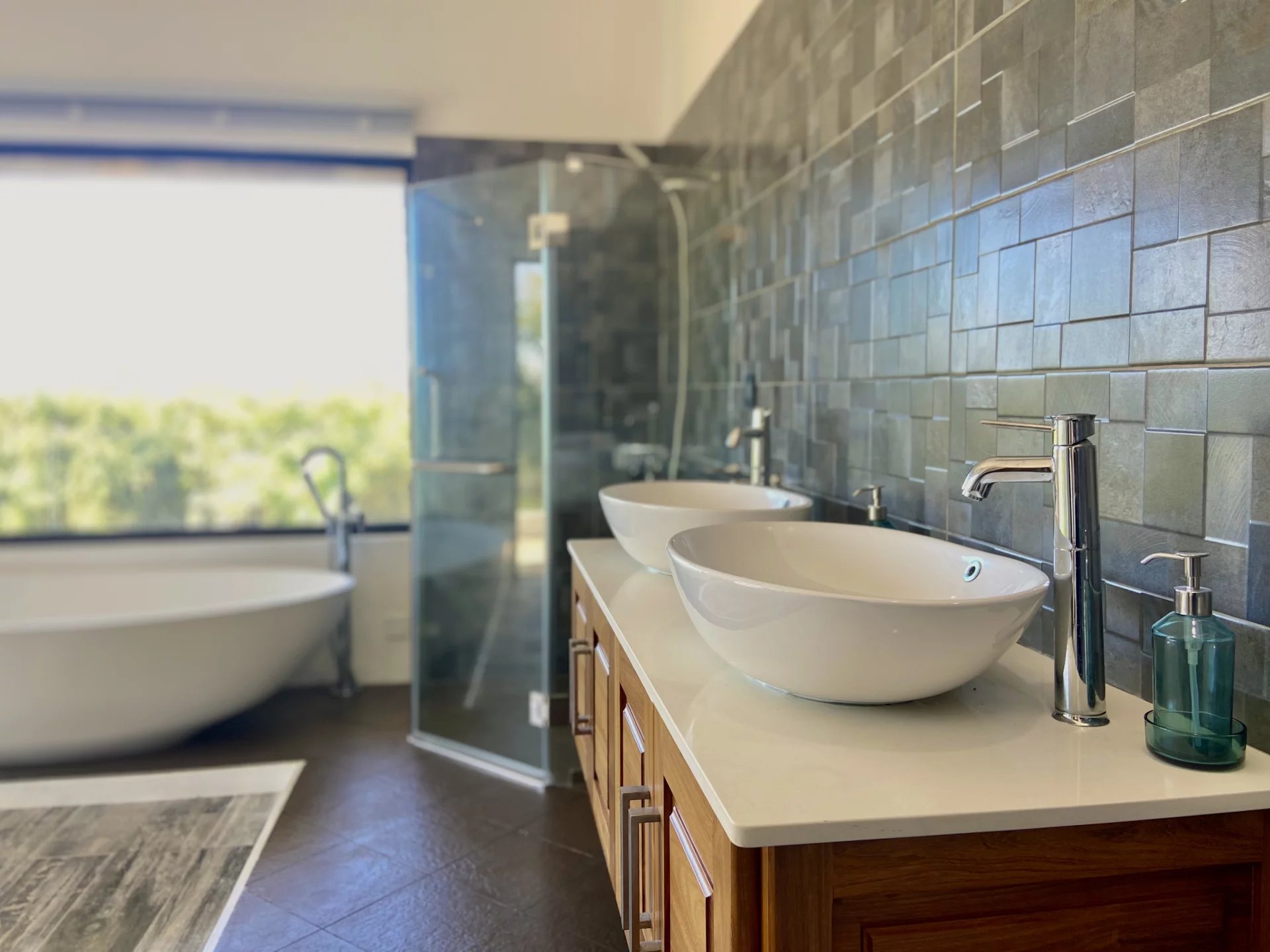 Ev Calodyne - picture 8